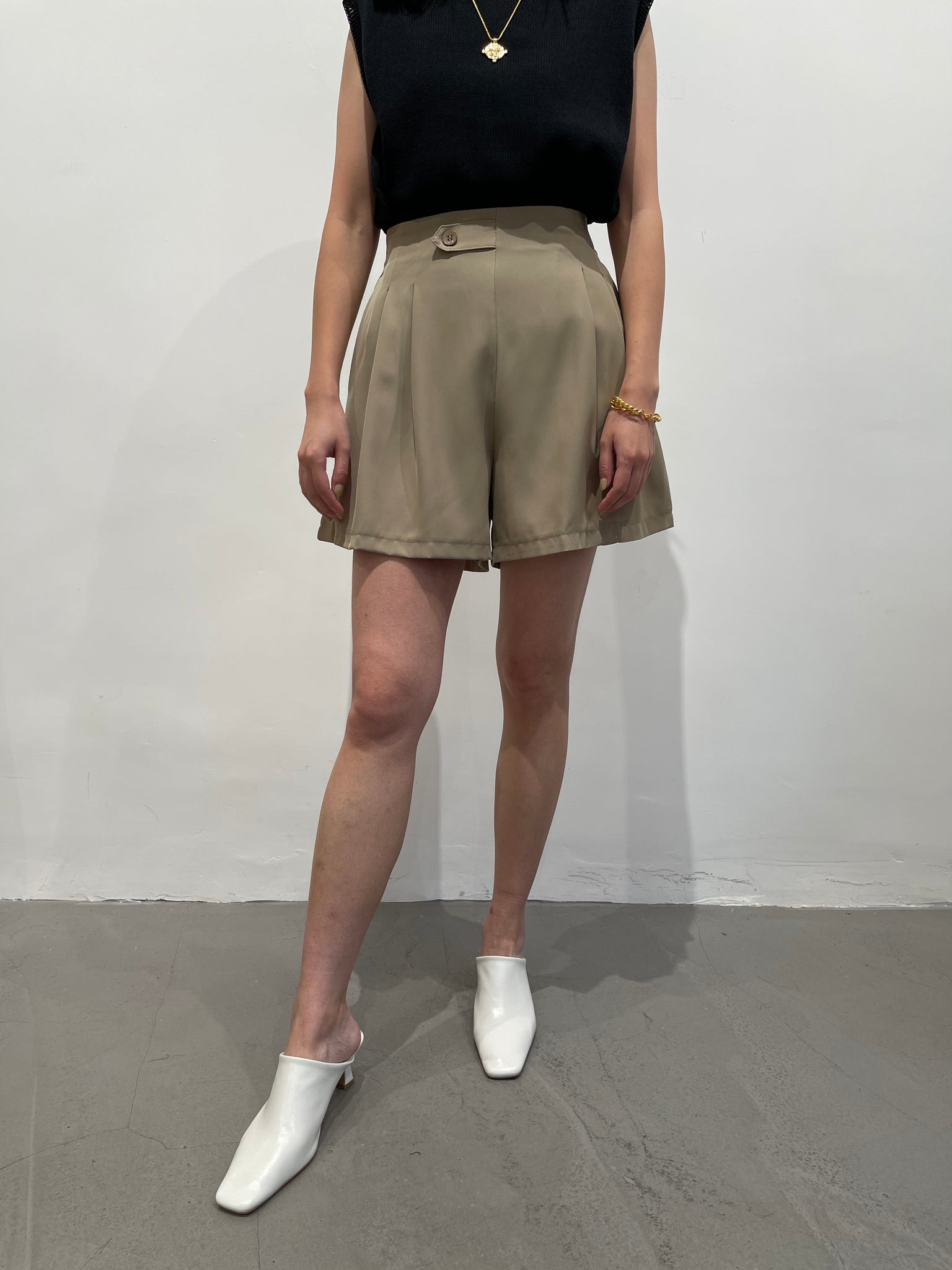 Daily Single Button Shorts Beige