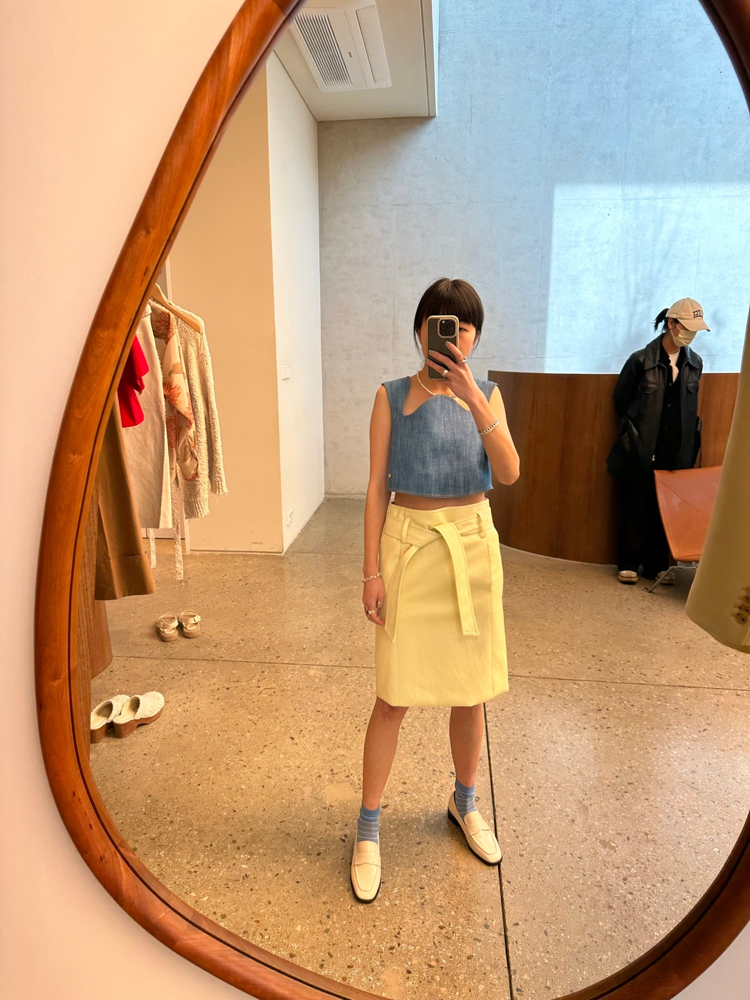 EXOTIQUE LOW RISE FAUX LEATHER SKIRT (LEMON)