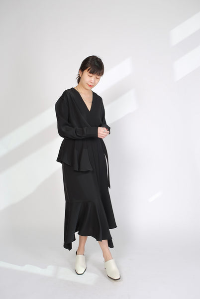 Diana's New Dress Black