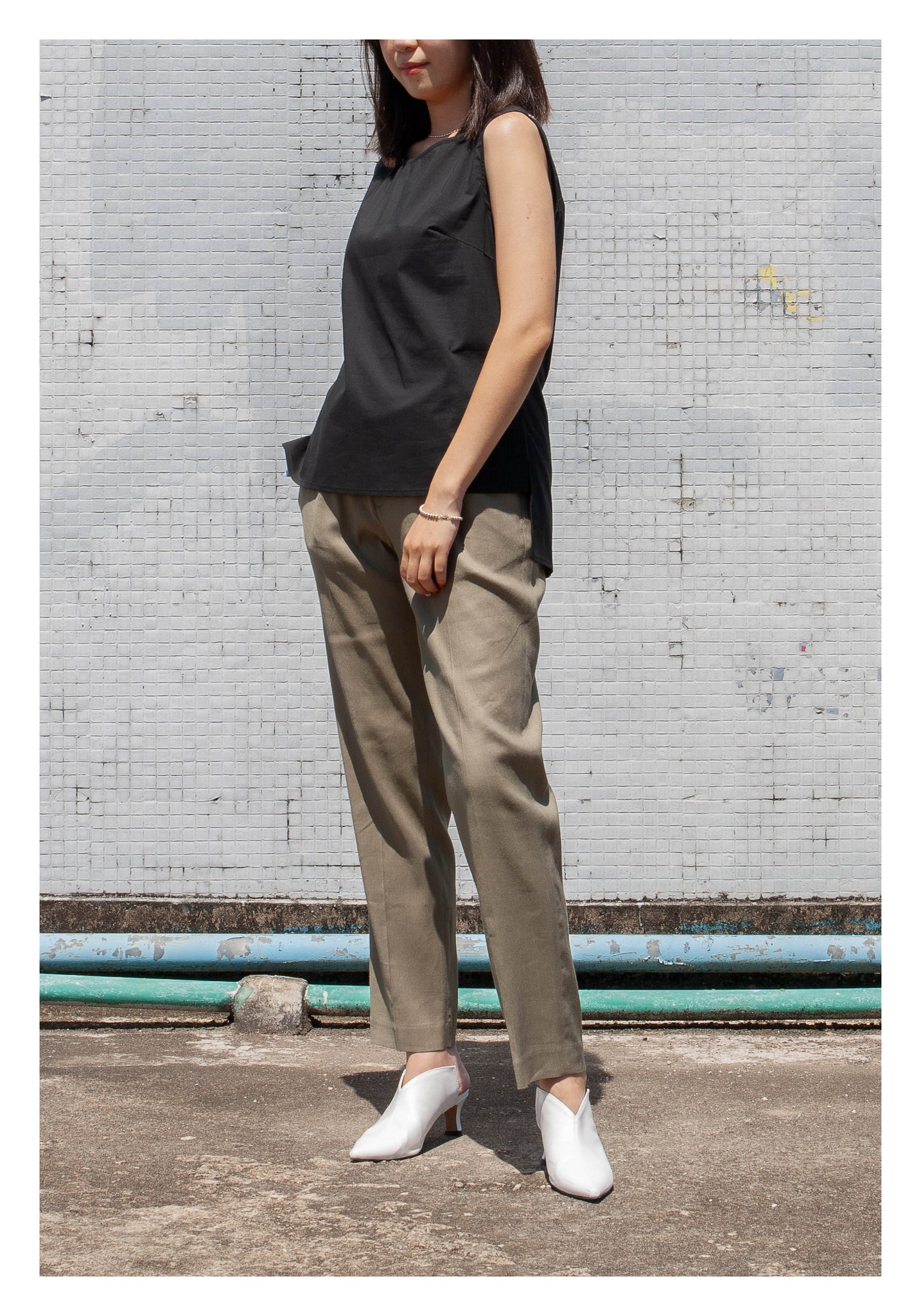 Essential Summer Vest Black - whoami