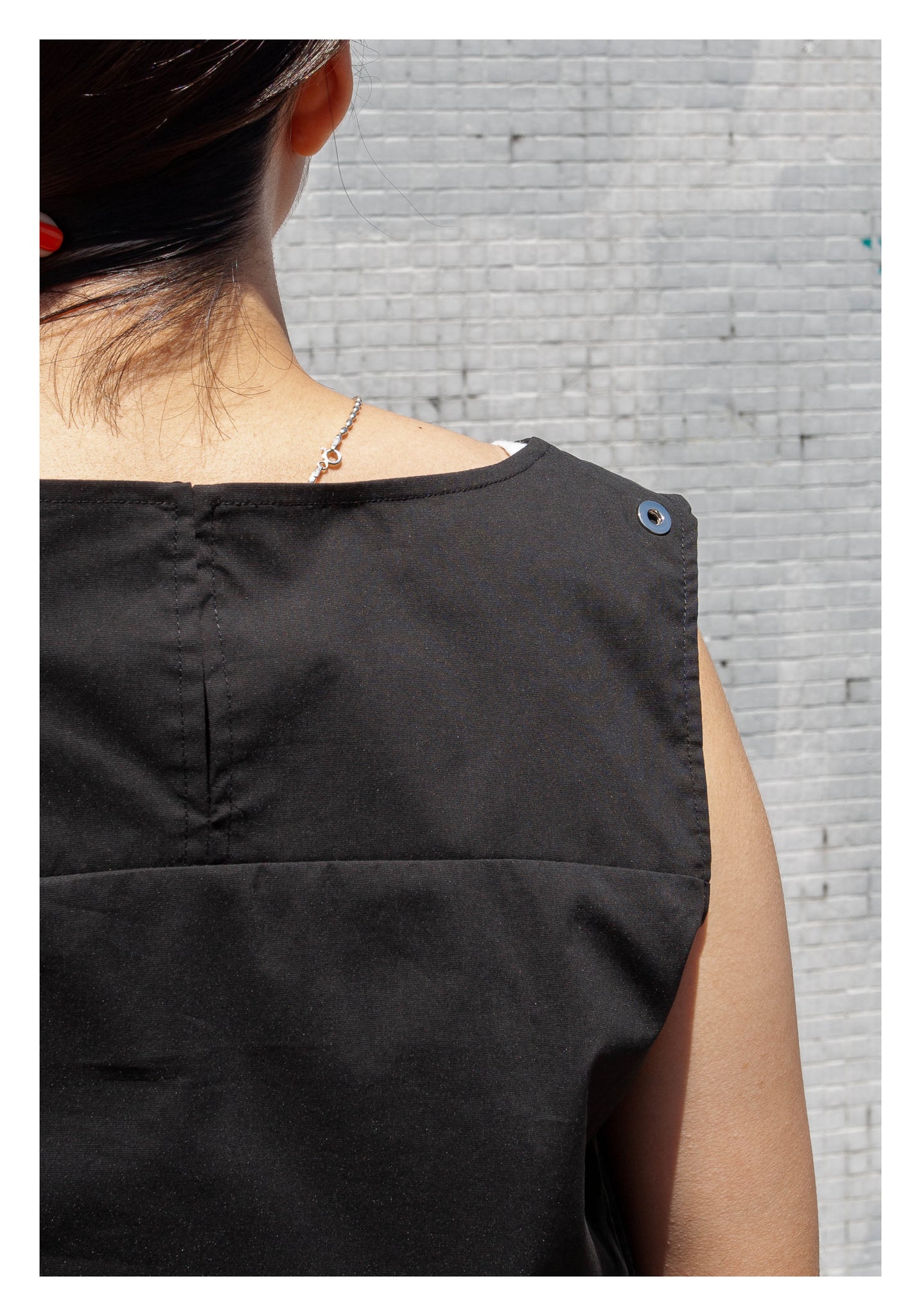 Essential Summer Vest Black - whoami