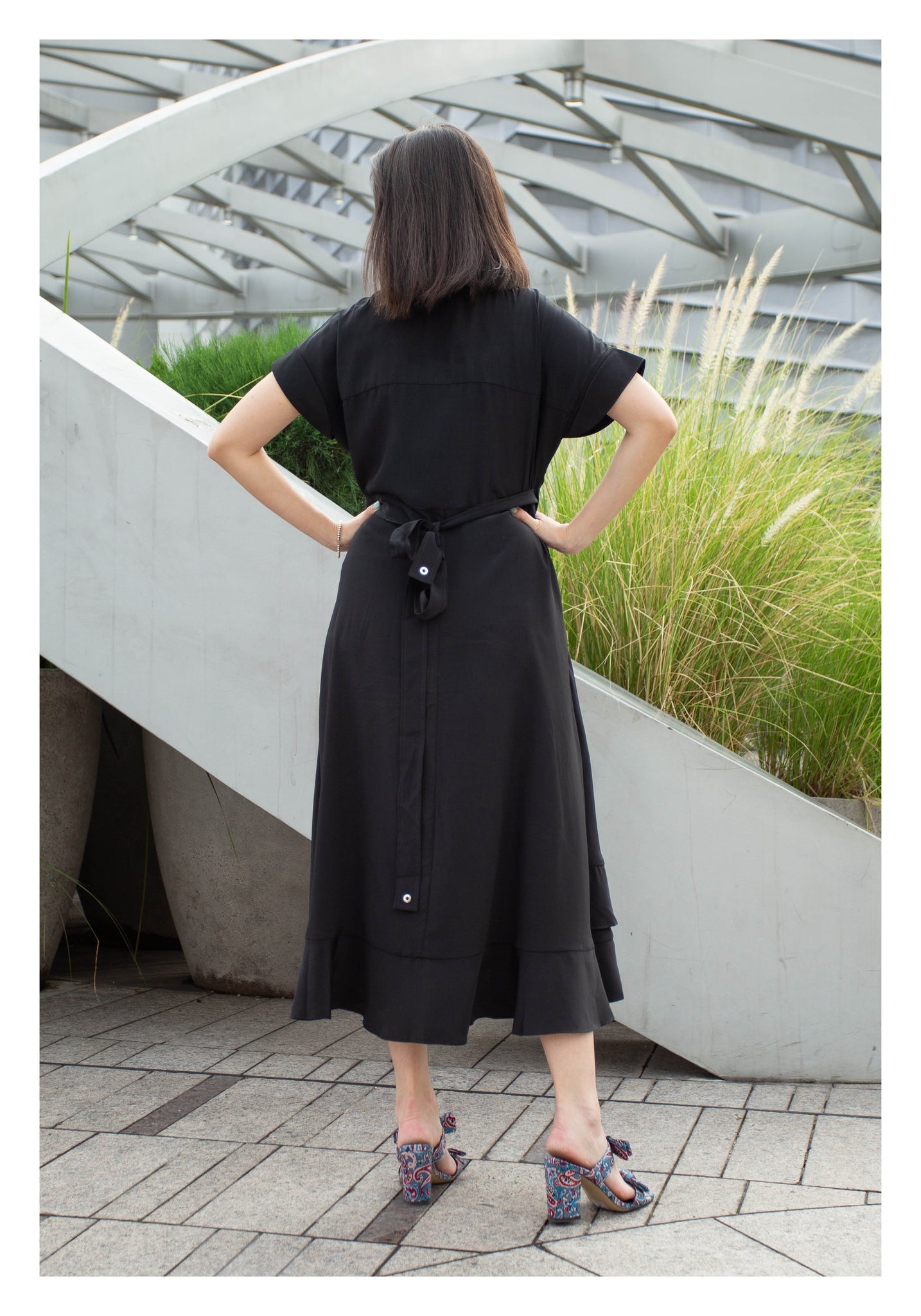 Feminine Cargo Wrap Dress Black - whoami