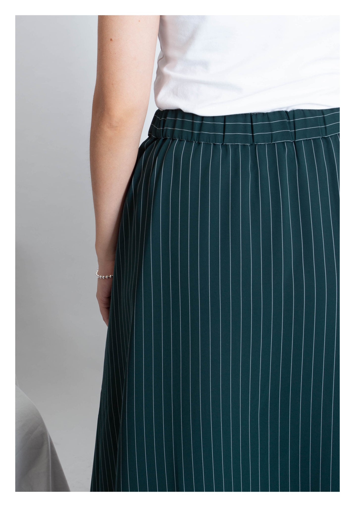 Front Tie Stripe Dripping Skirt Dark Green - whoami