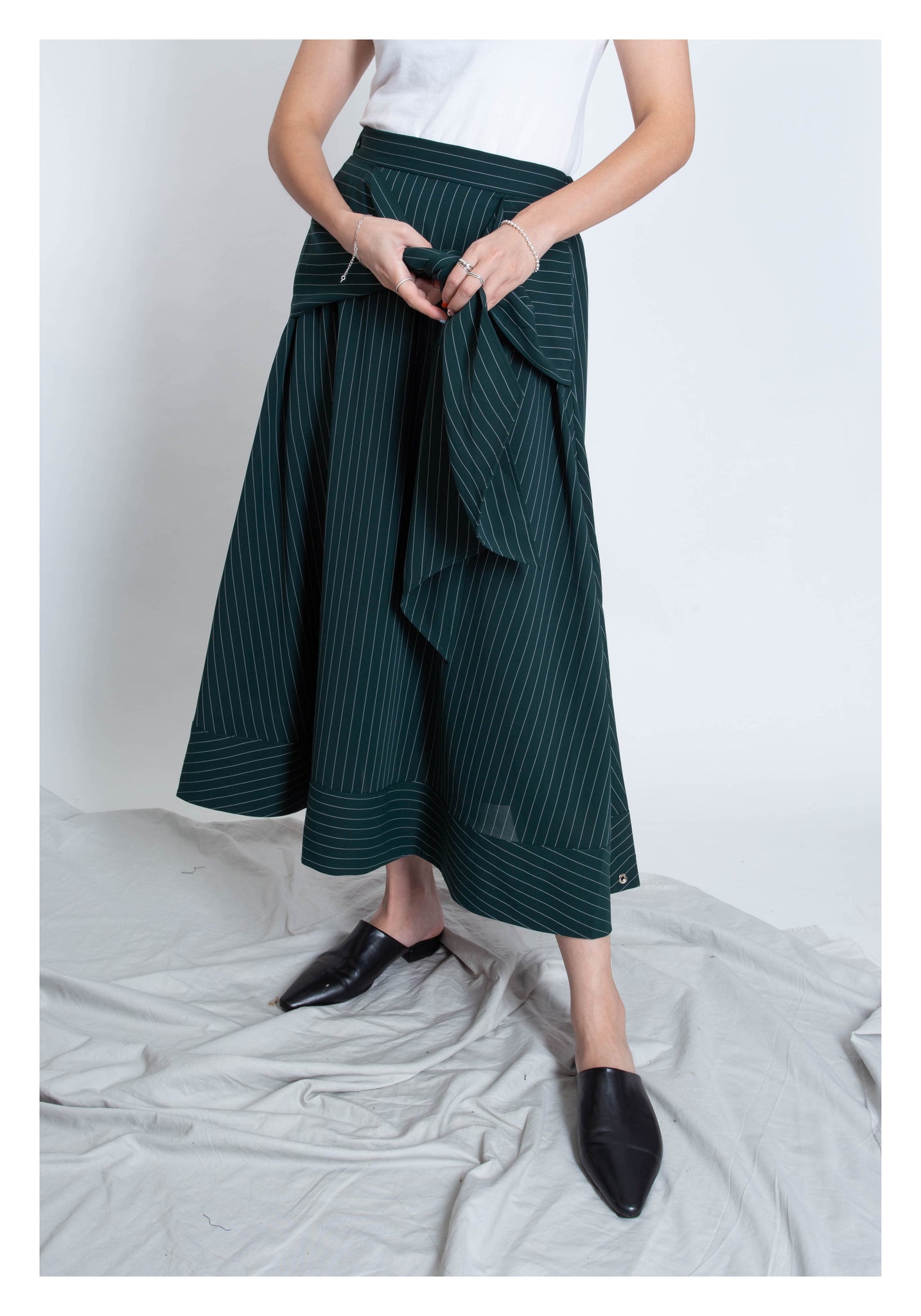 Front Tie Stripe Dripping Skirt Dark Green - whoami