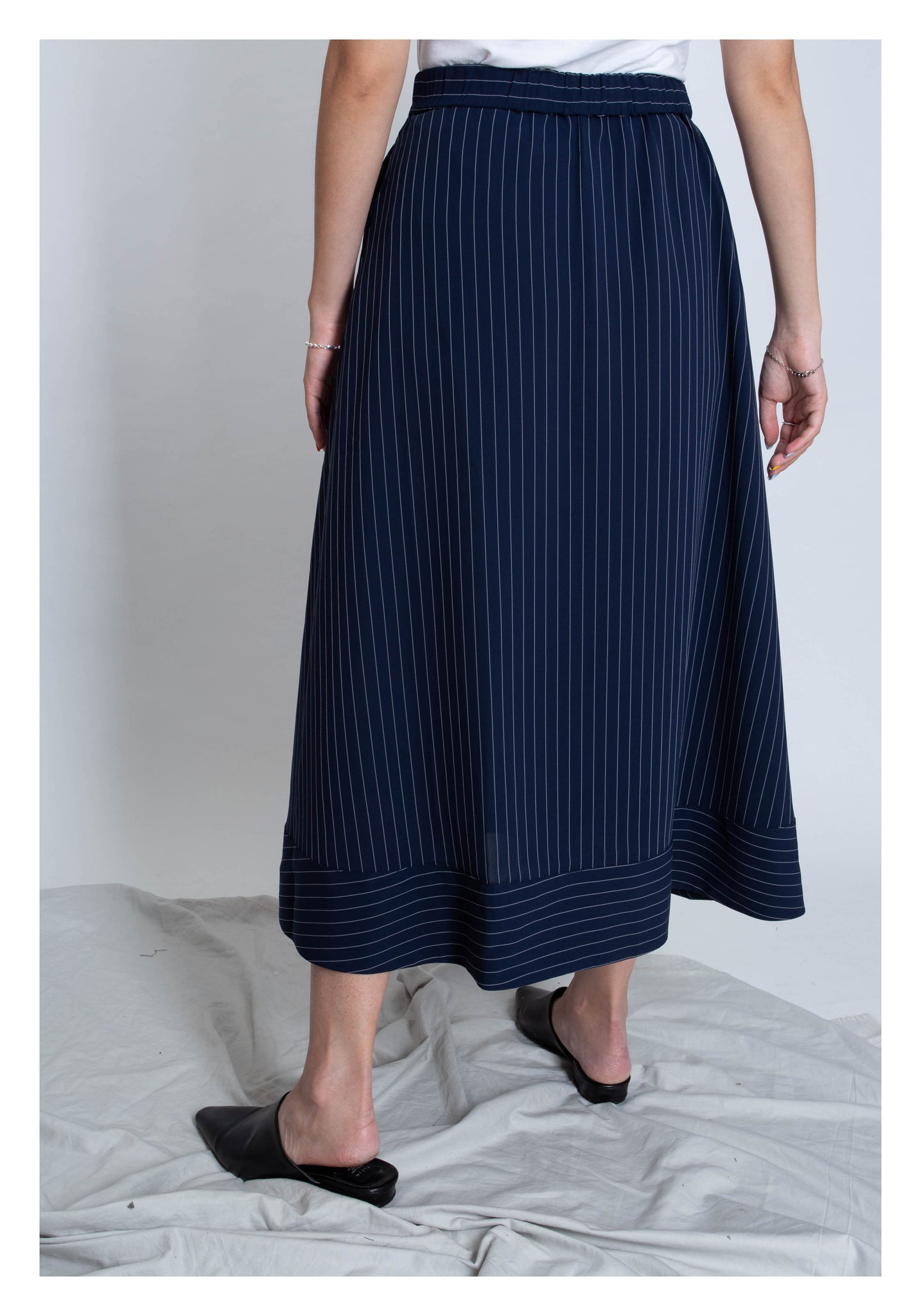 Front Tie Stripe Dripping Skirt Navy - whoami