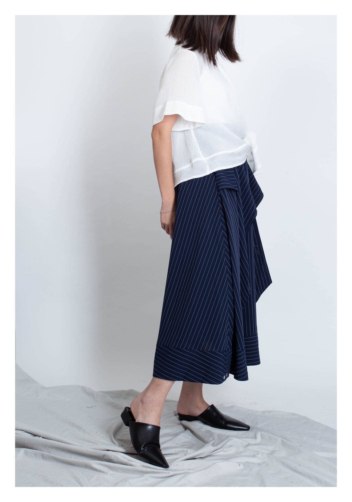 Front Tie Stripe Dripping Skirt Navy - whoami