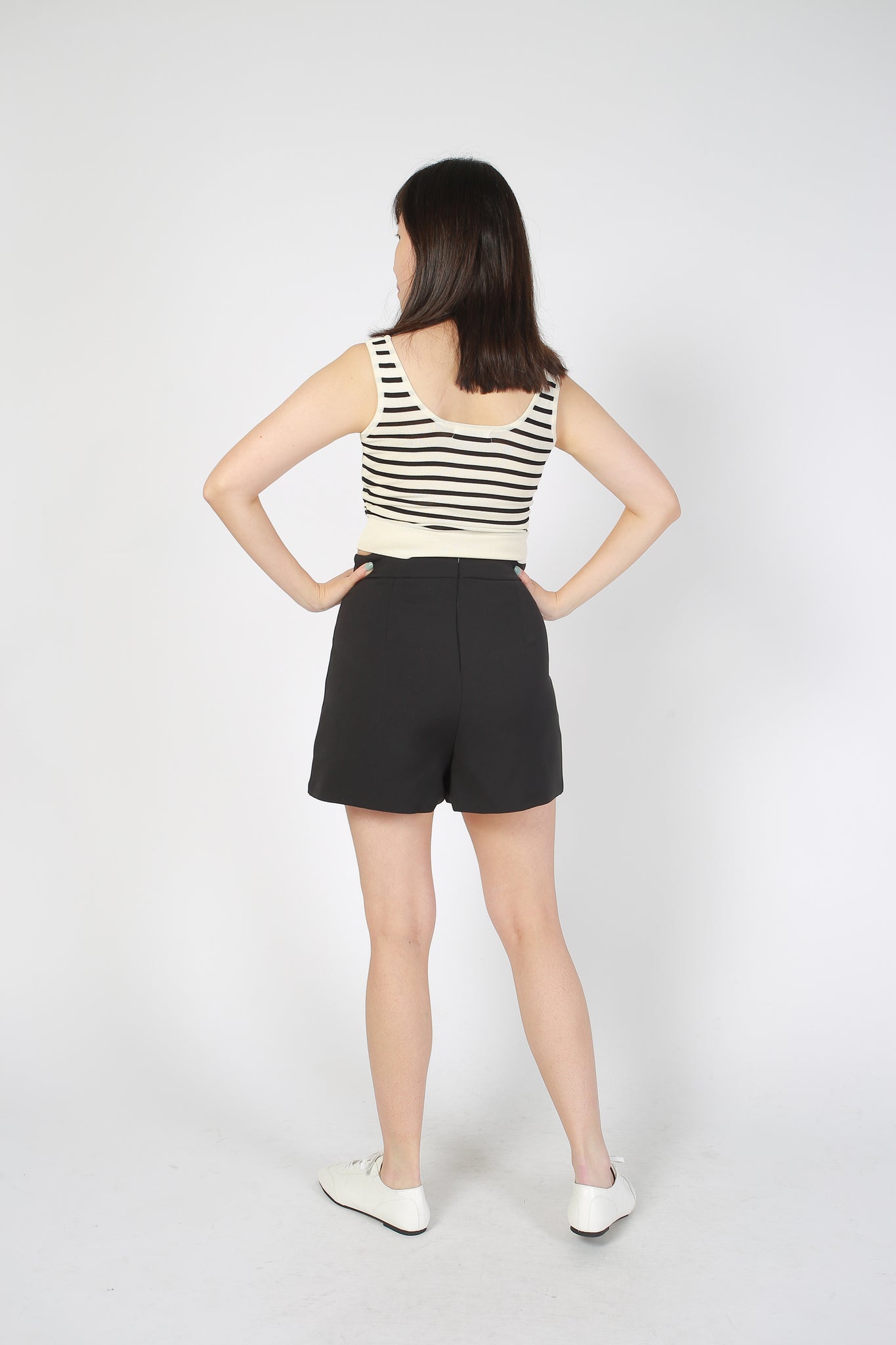 Daily Front Flip Shorts Black