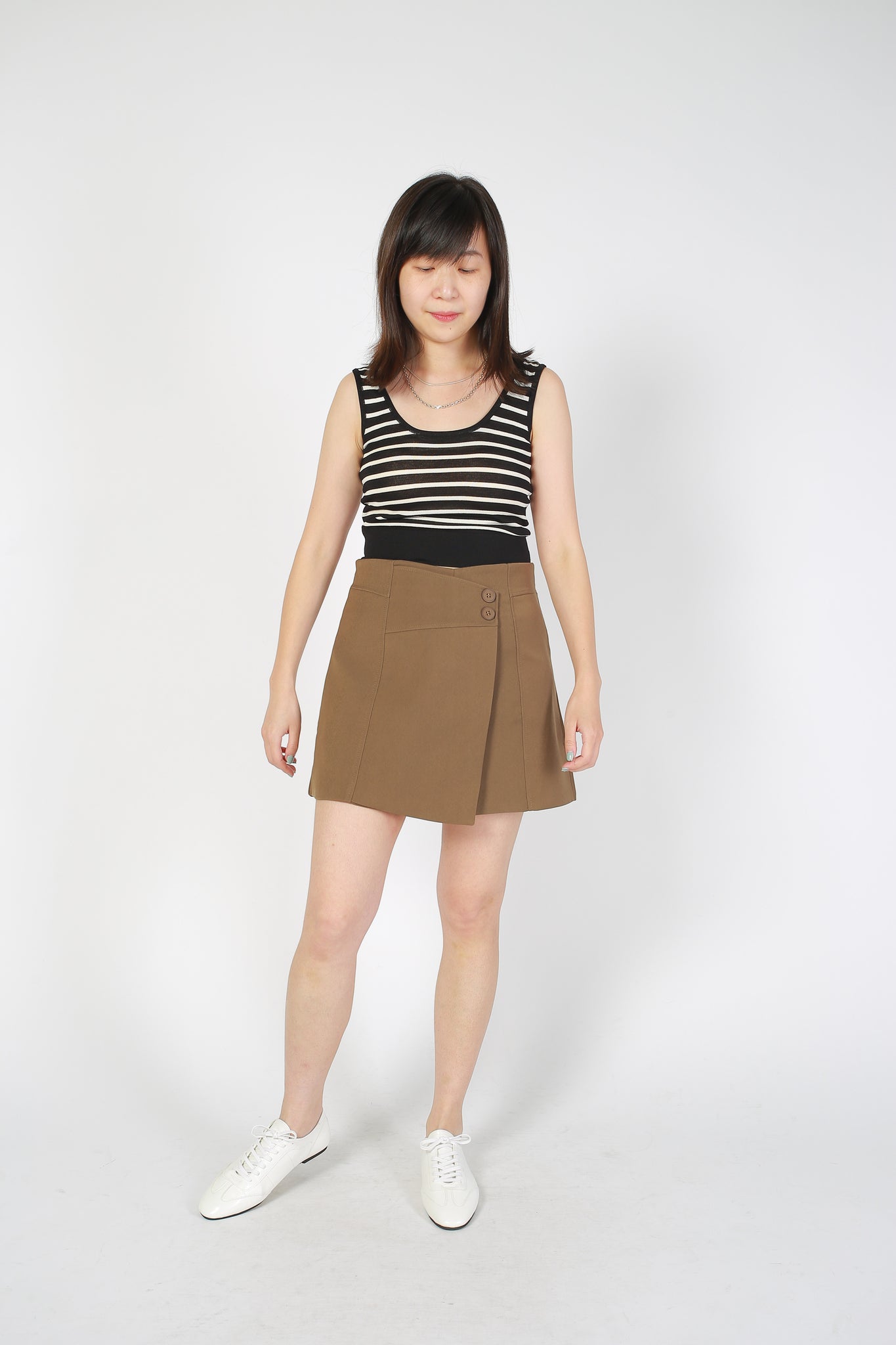 Daily Front Flip Shorts Khaki