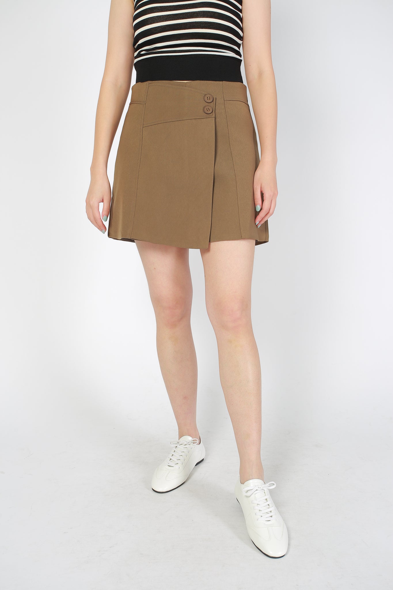 Daily Front Flip Shorts Khaki