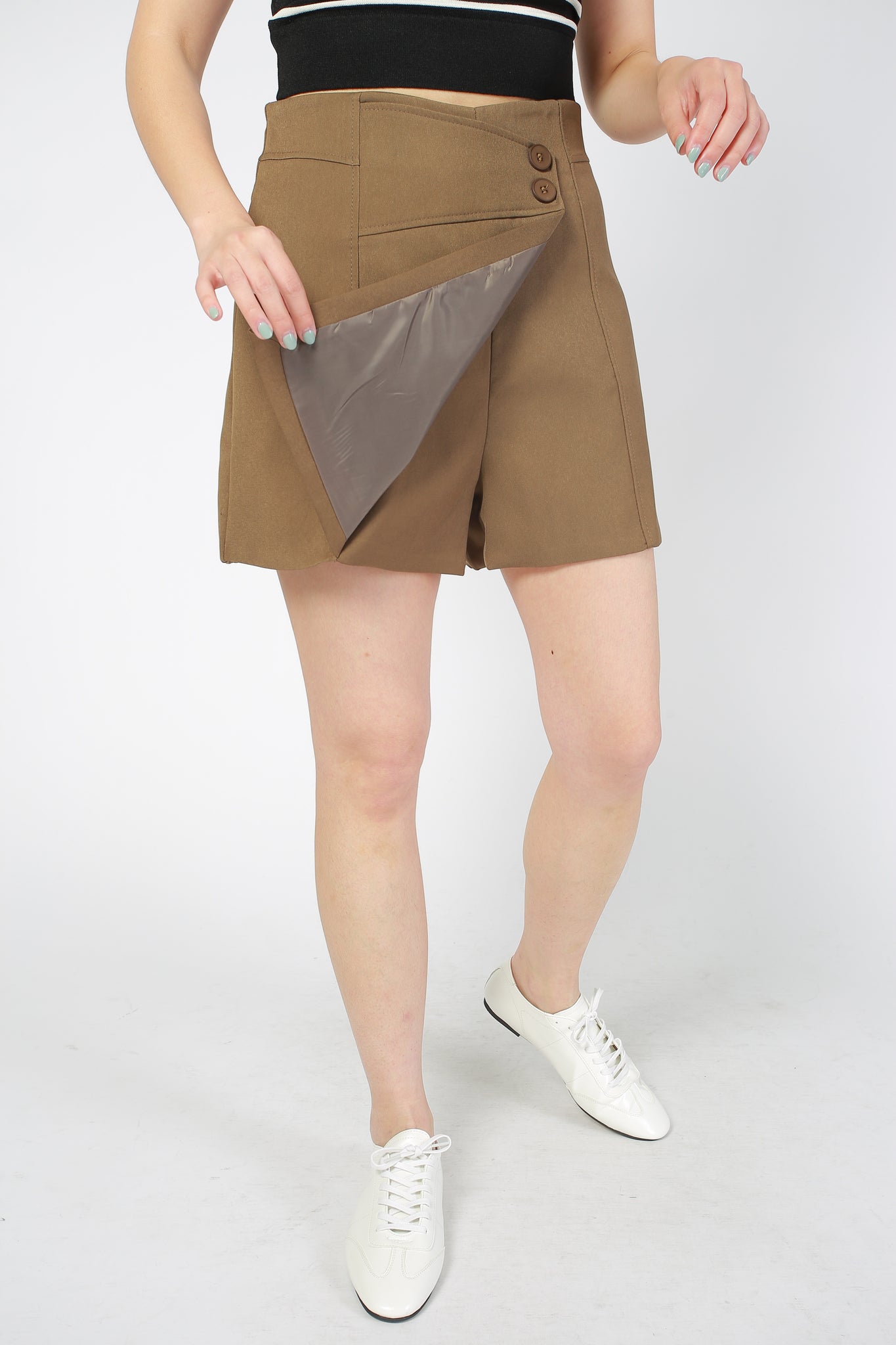 Daily Front Flip Shorts Khaki