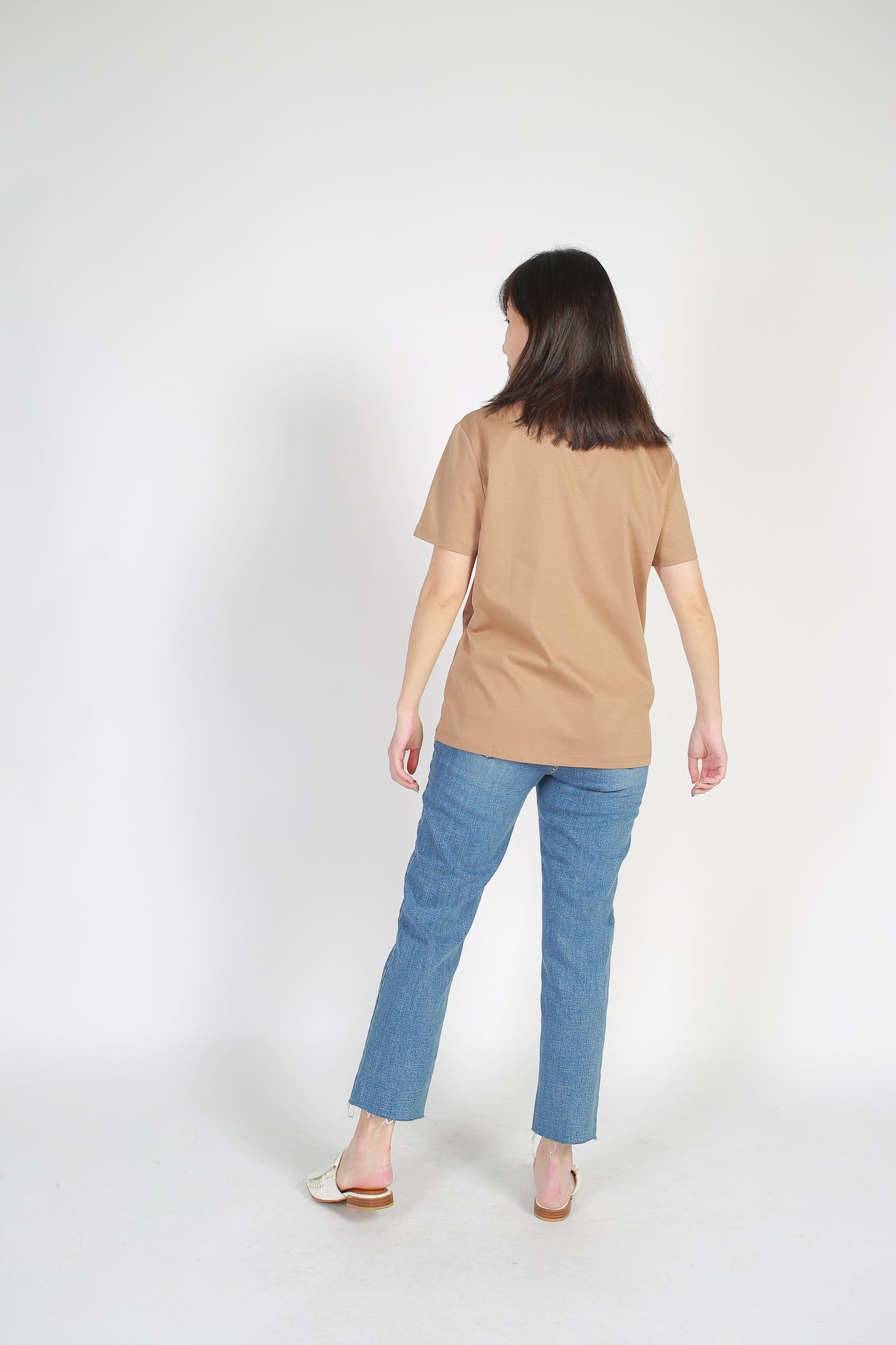 2022 Must Buy Silk V Neck Tee