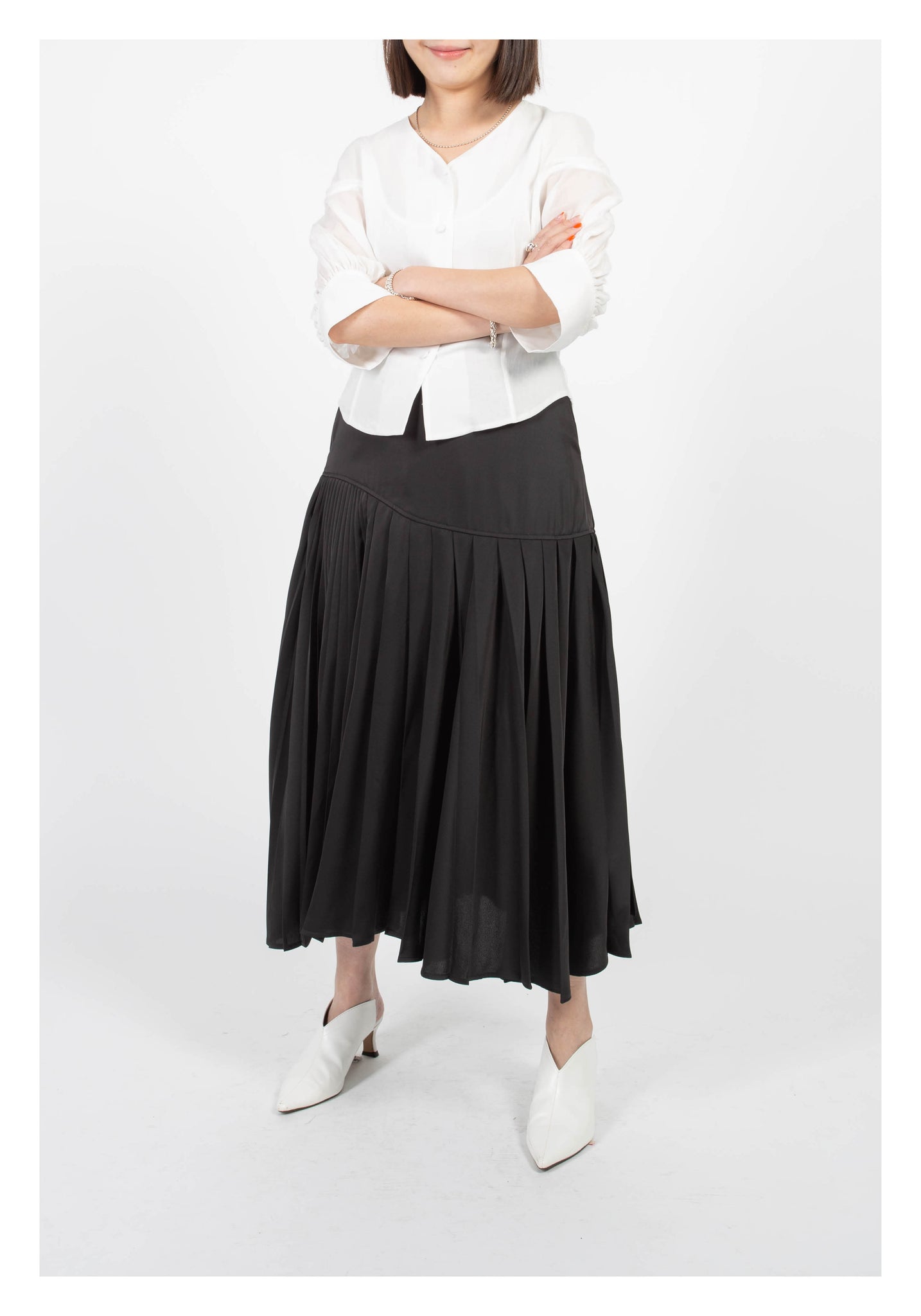Mixed Pleats Drape Skirt Black