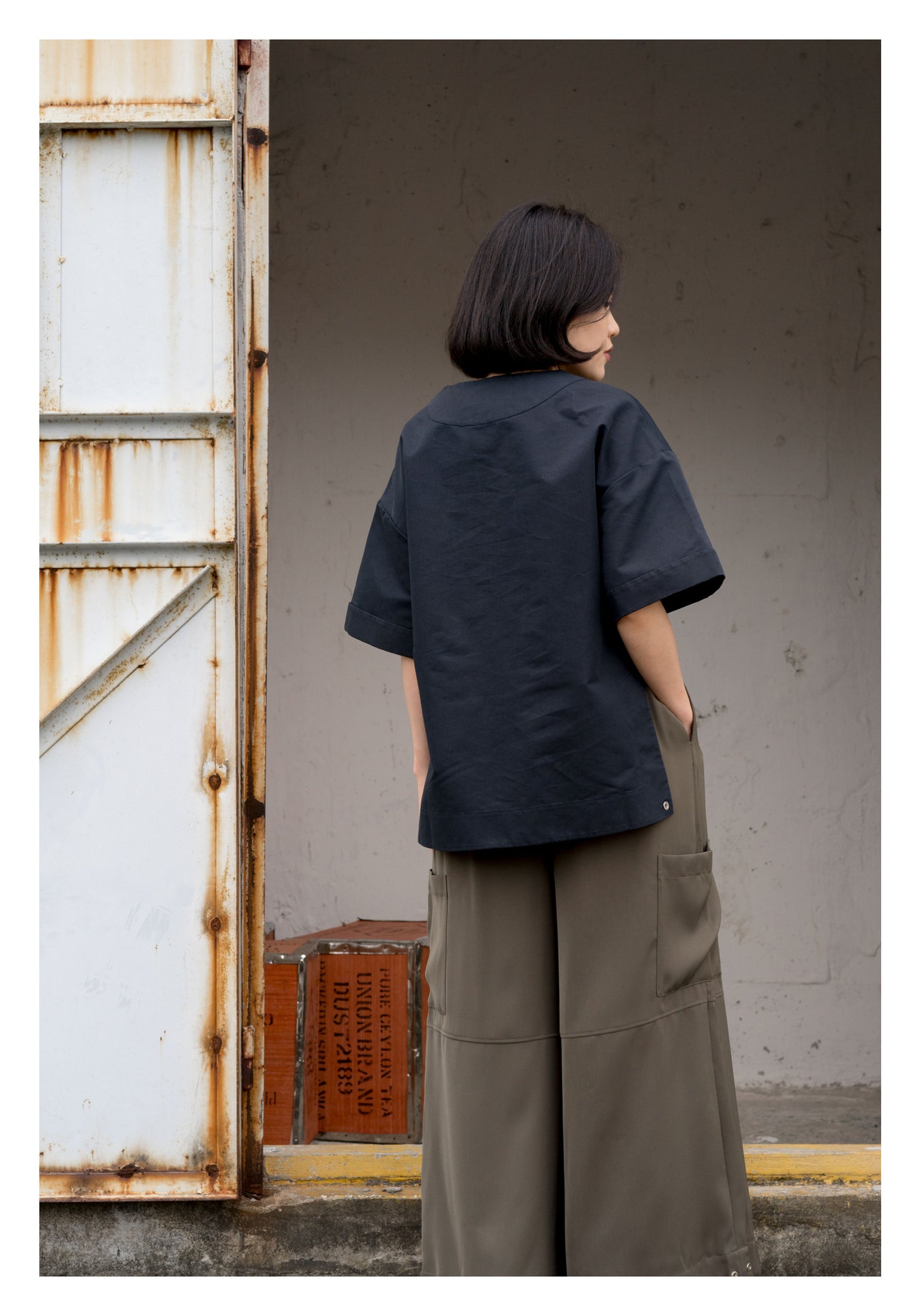 Open Collar Step Blouse Navy - whoami