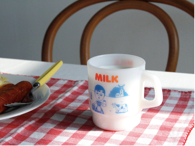 MILK GLASS CUP Aurore Farm - whoami