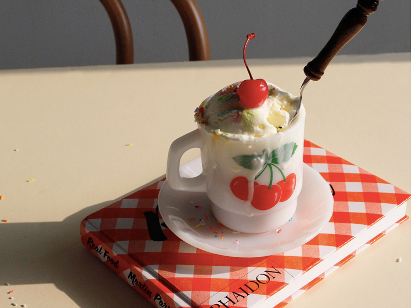 MILK GLASS CUP Cherry - whoami