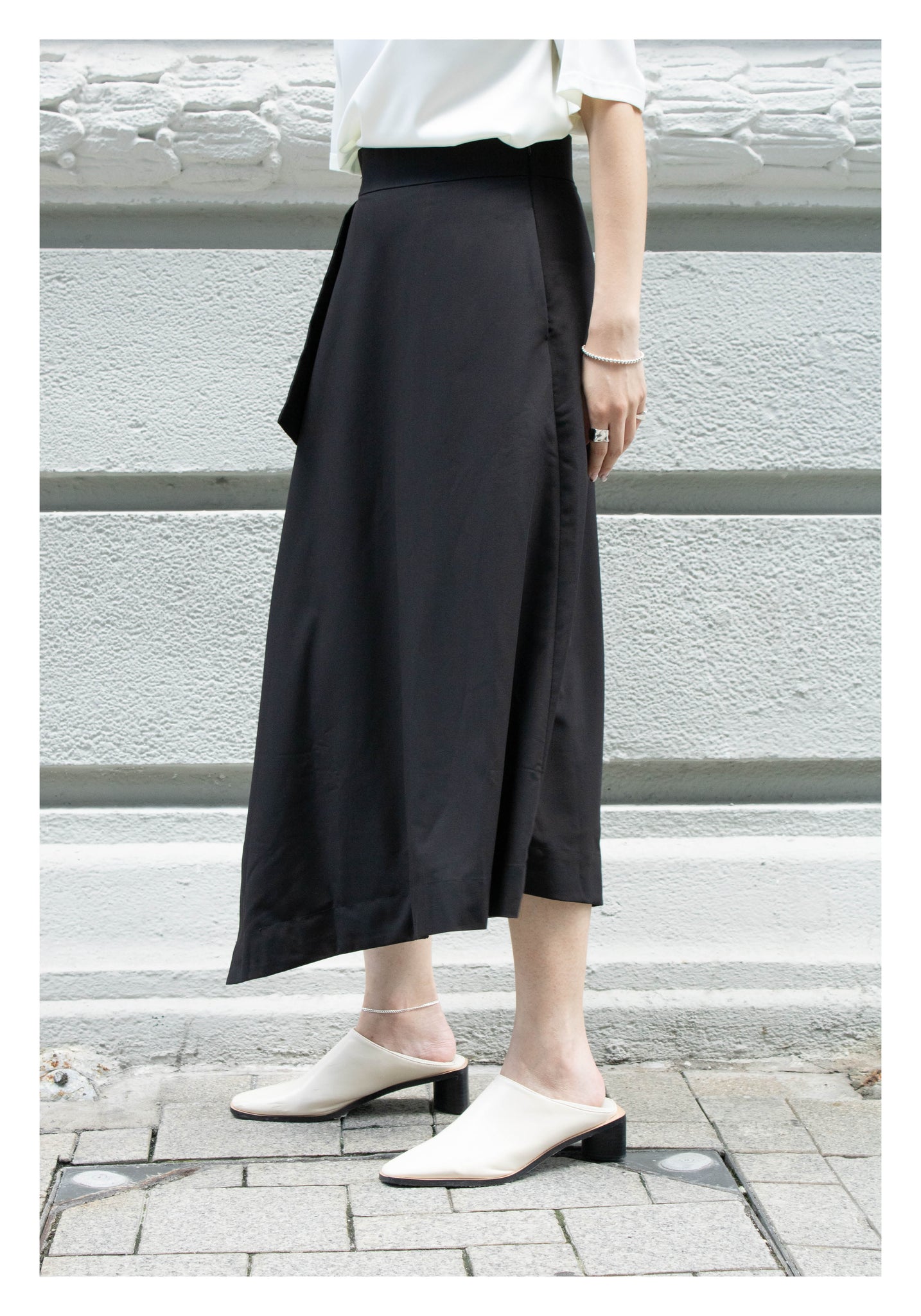 Side Folding Skirt Black - whoami