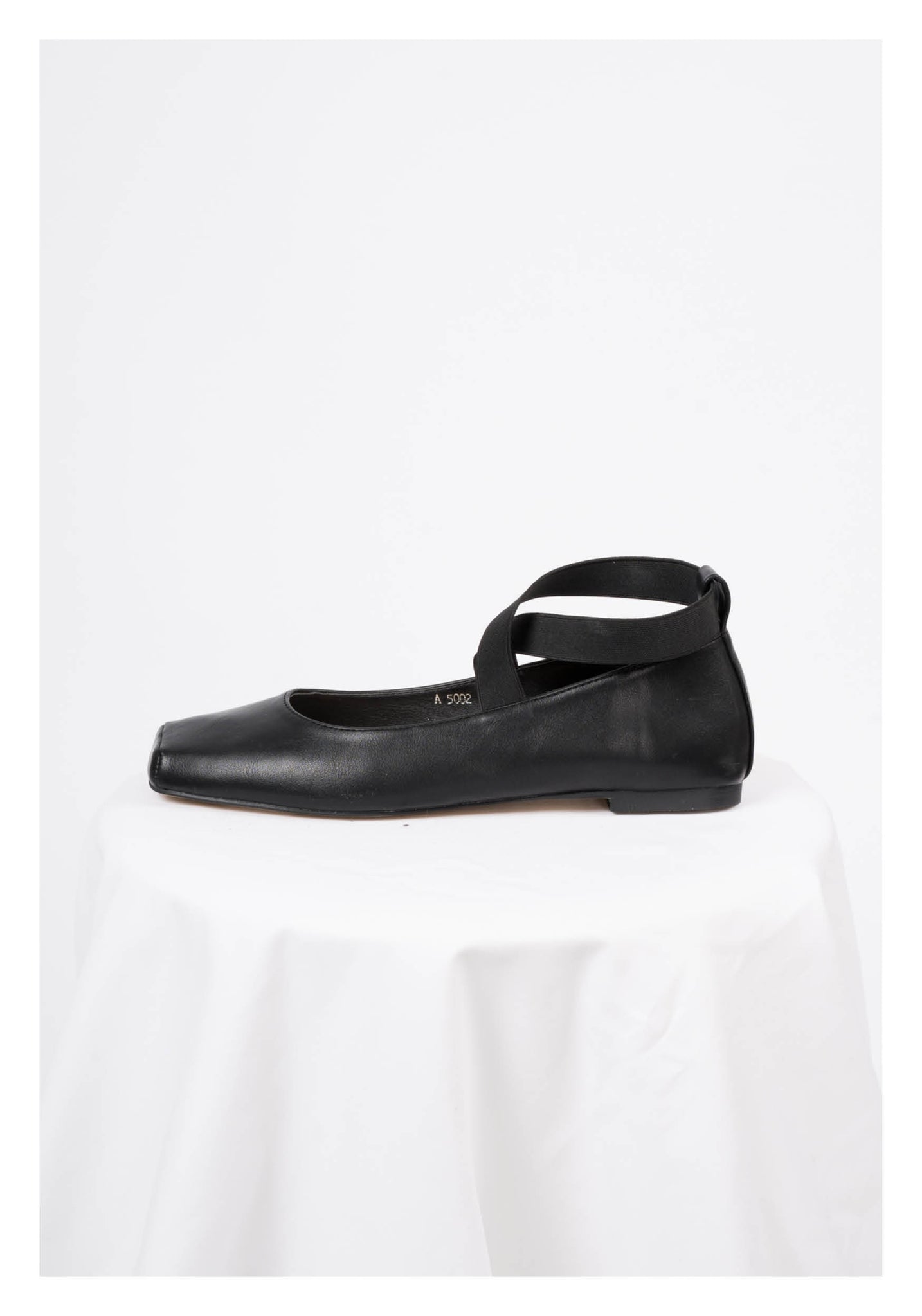 Square Toe Ballet Flats Black - whoami
