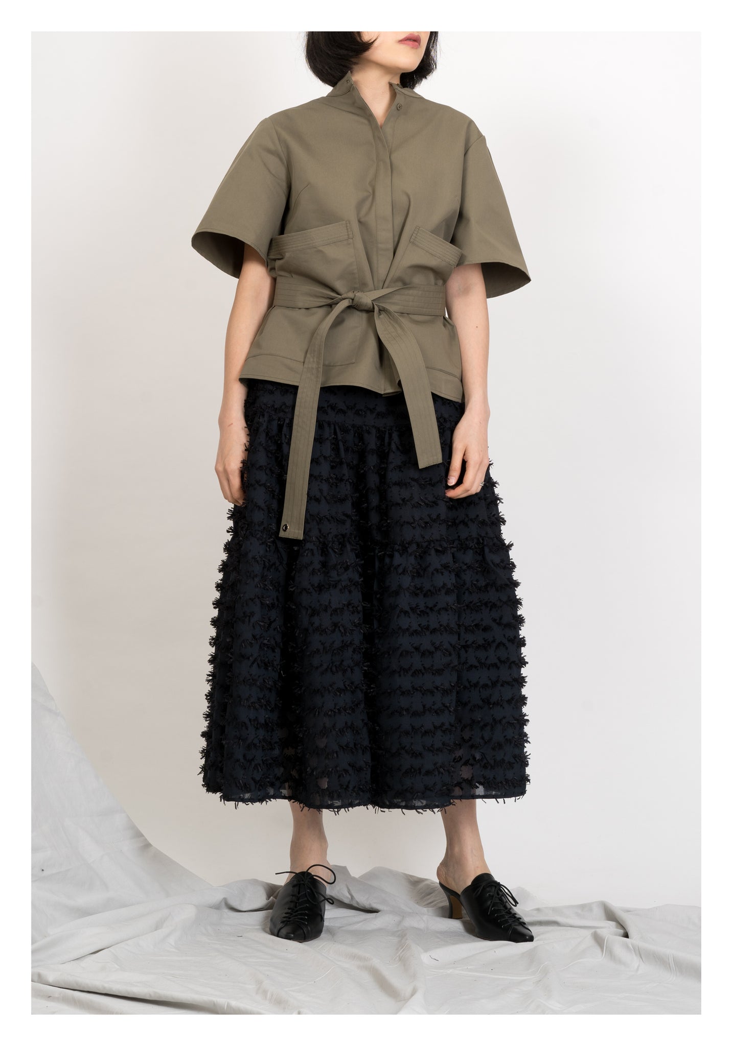 Two Ways Pockets Tie Shirt Military Green - whoami