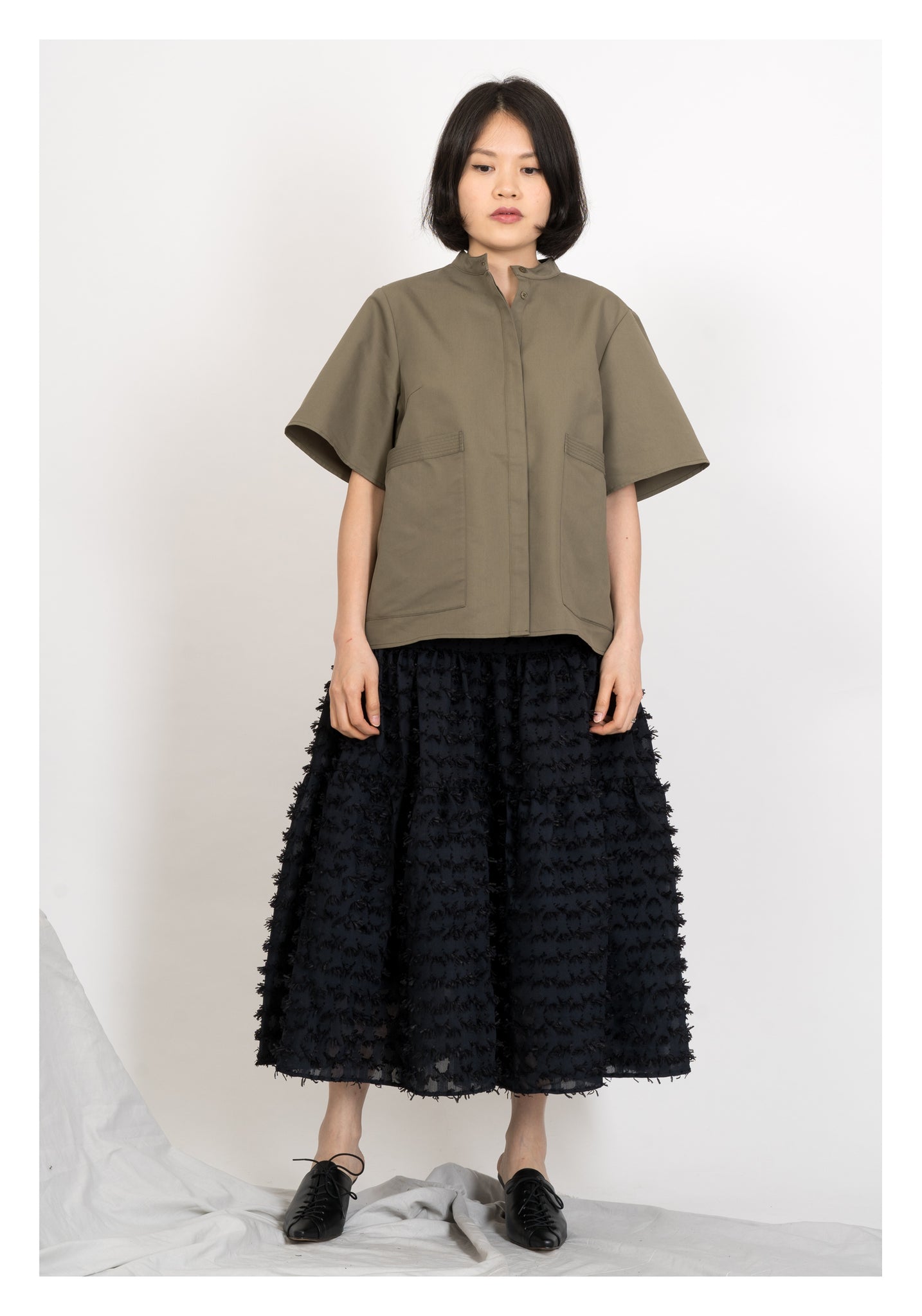 Two Ways Pockets Tie Shirt Military Green - whoami