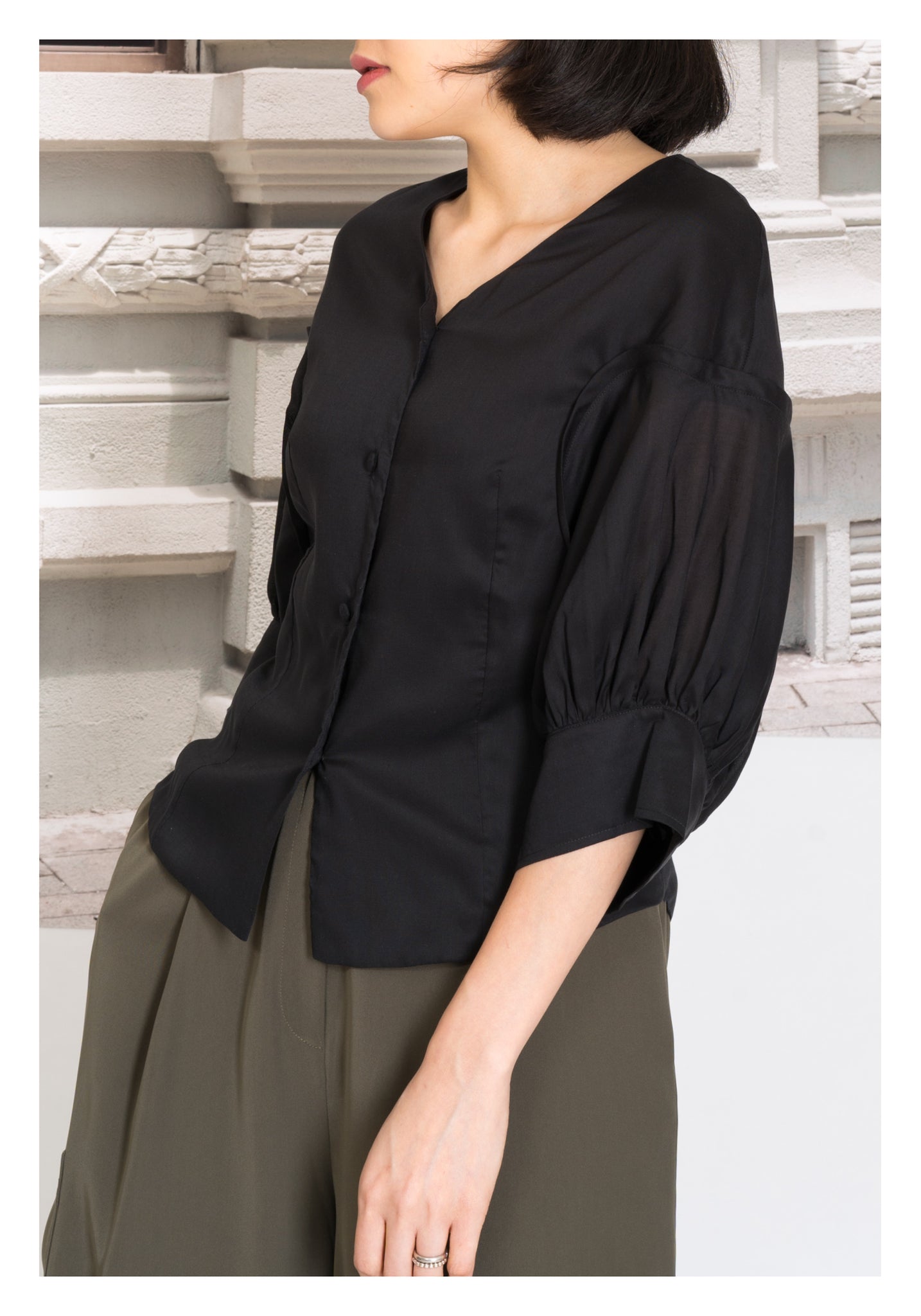 Two Ways Puff Sleeve Button Blouse Black - whoami