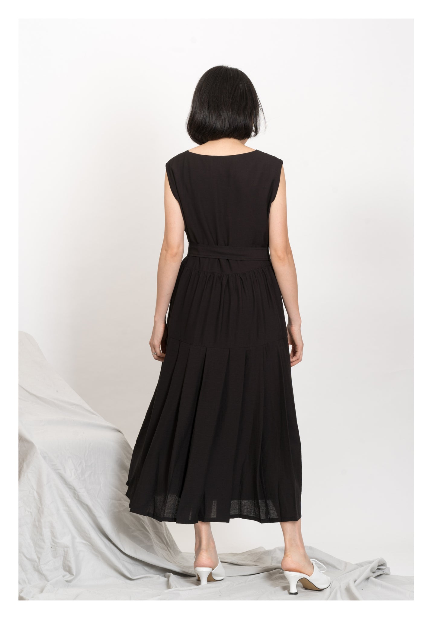 Two Ways Square Neck Button Dress Black - whoami