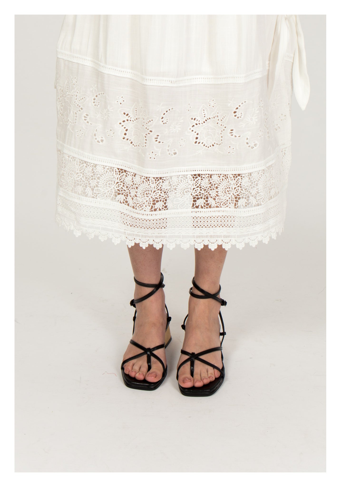 Wooden String Sandals Black - whoami