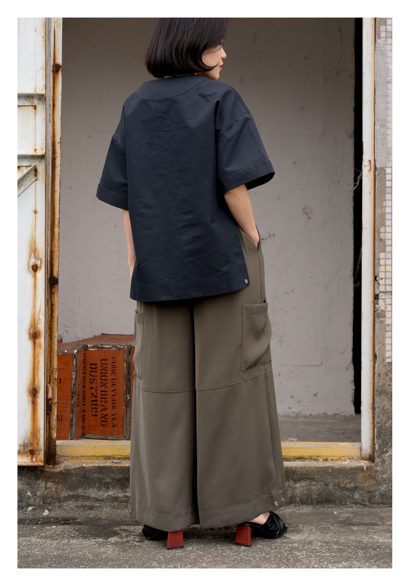 Drape Wide Leg Pants Military Green - whoami