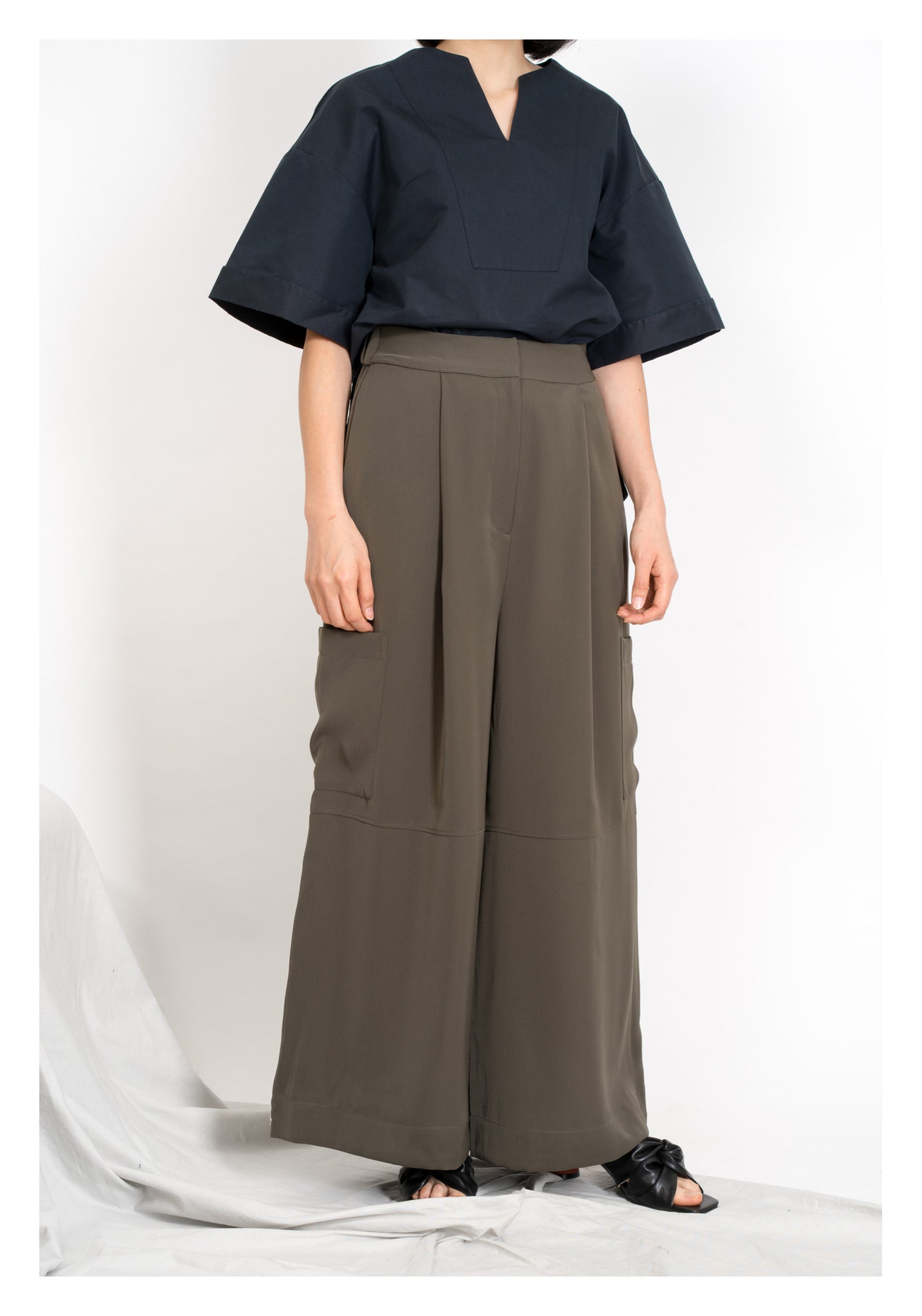 Drape Wide Leg Pants Military Green - whoami