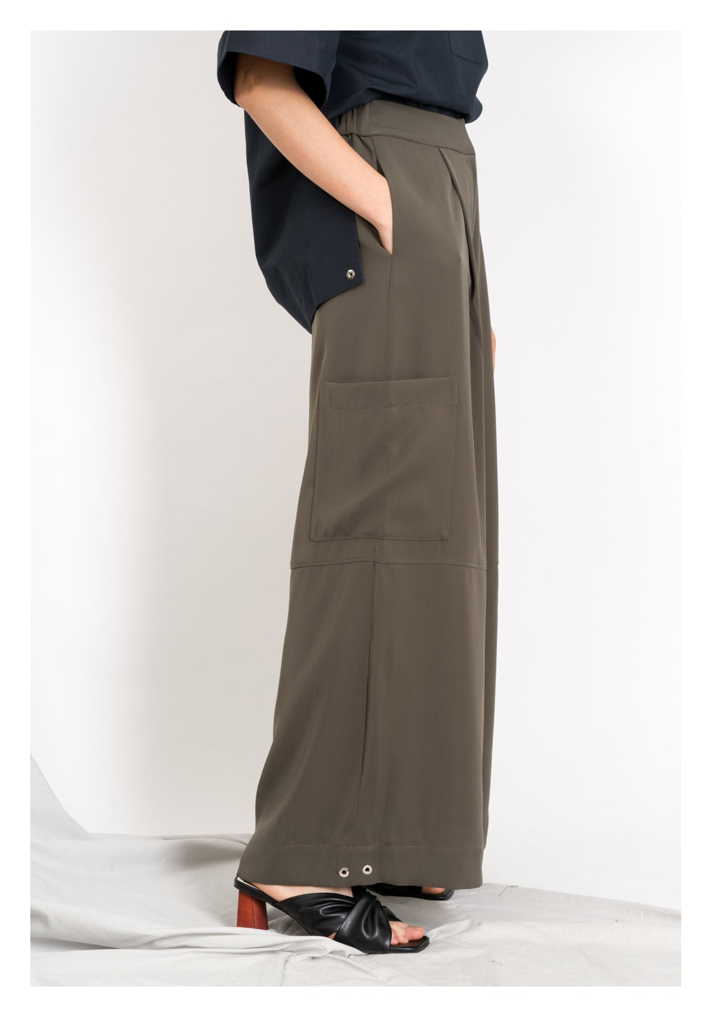 Drape Wide Leg Pants Military Green - whoami