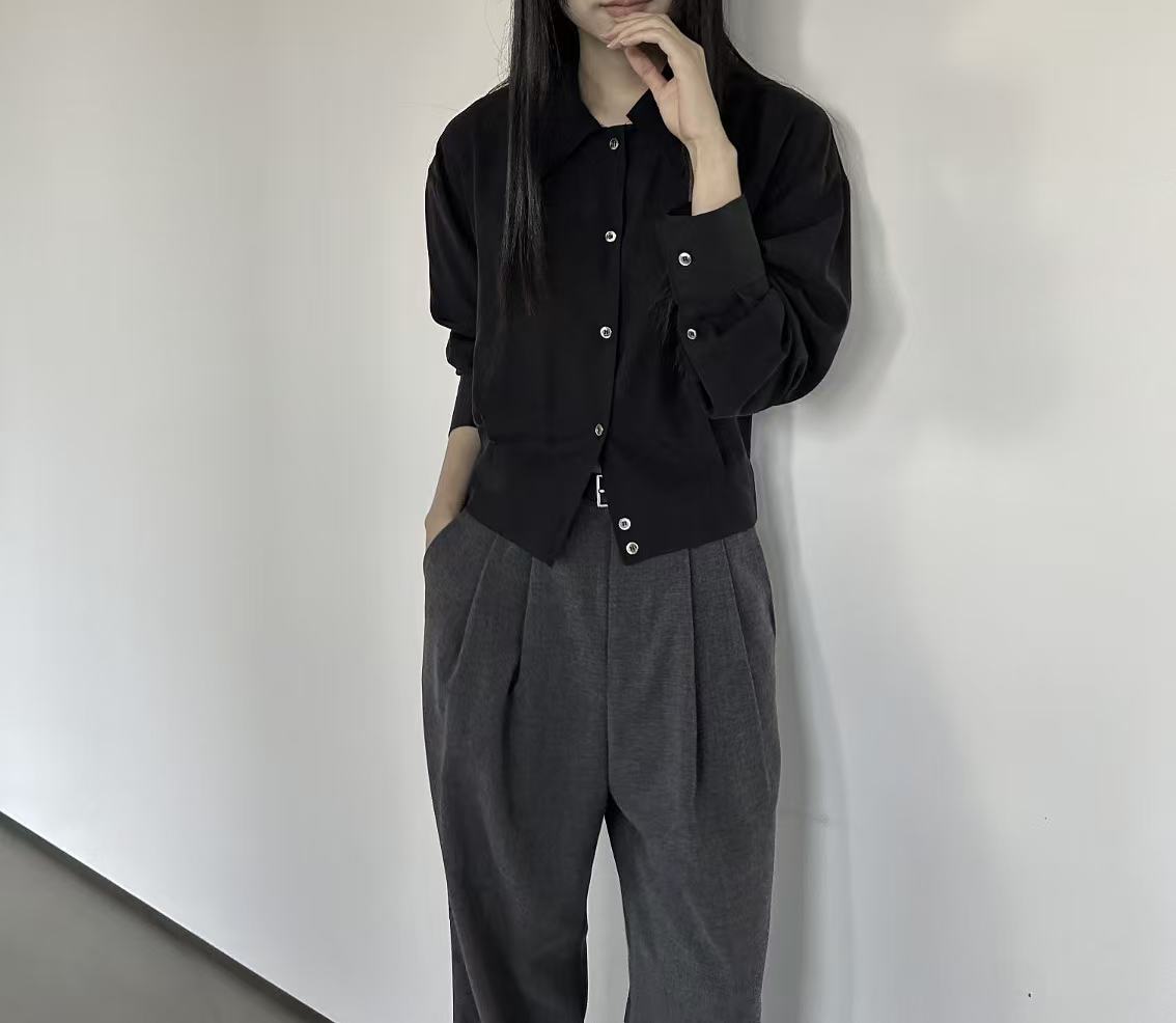 cropped shirt  (22-24Sep $468, 之後批發價$498）