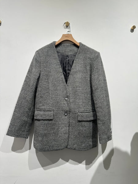 Wool Padding Collarless Blazer (22-24Jan 568, 之後批發價$698）