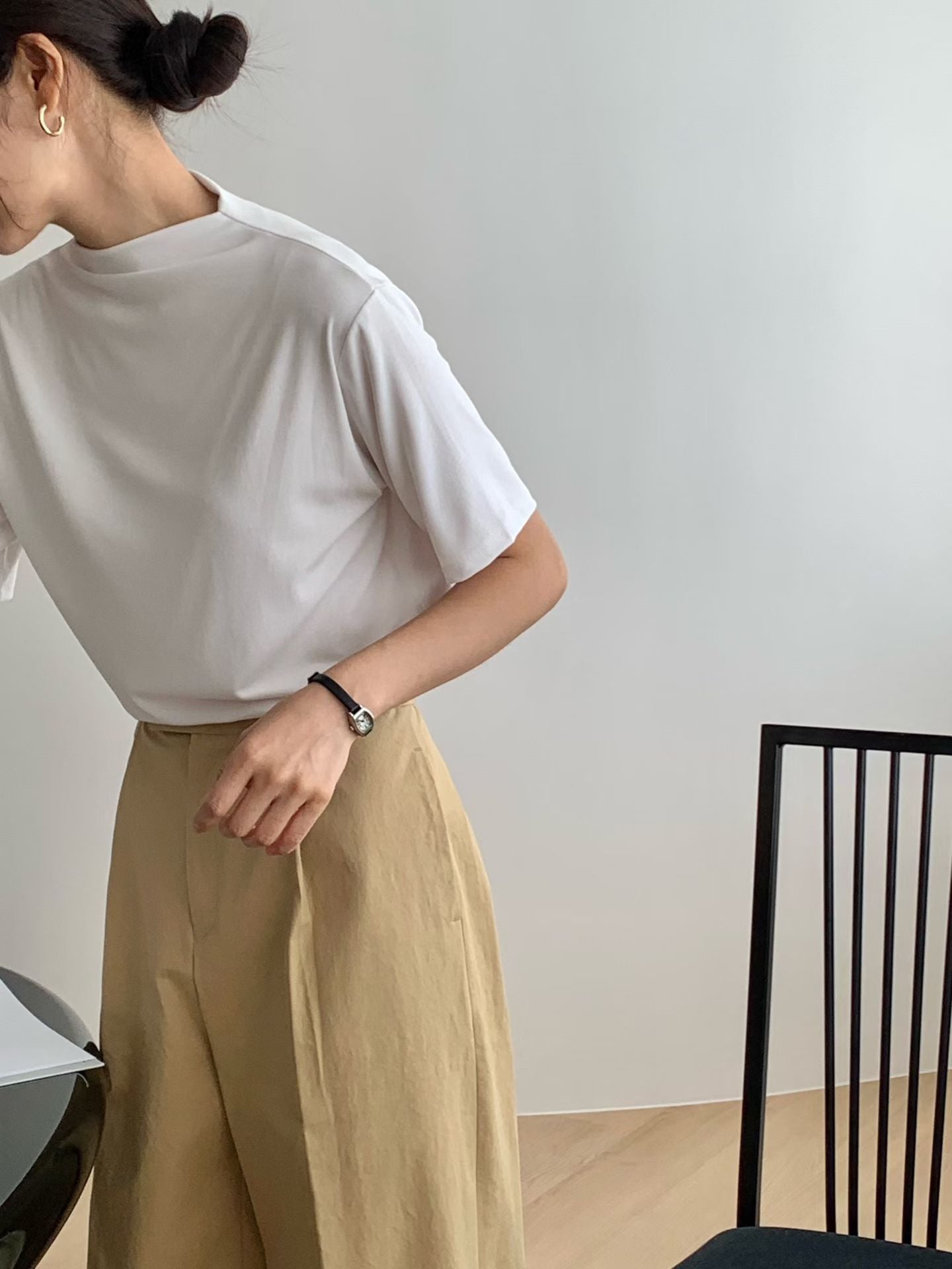 Must Have Soft Low Half Neck Tee (加購$168)
