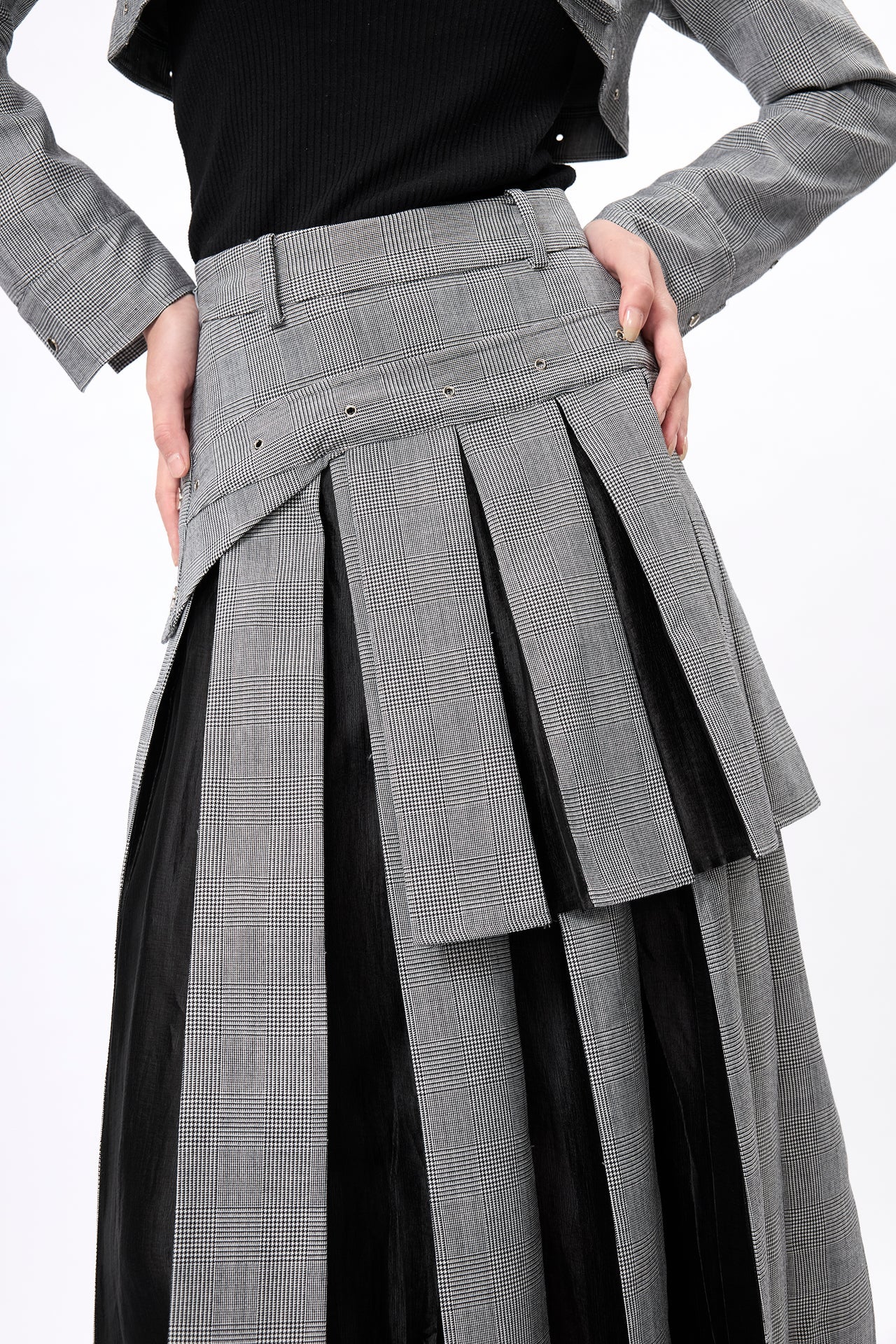 Asymmetric 2-Layers Plaid Pleated Skirt