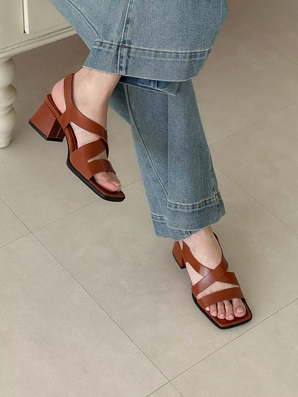 Cross Heels Sandal (限時超抵快閃價$398至今晚23:59, 18-20Jun 超抵價$428, 之後批發價$468)