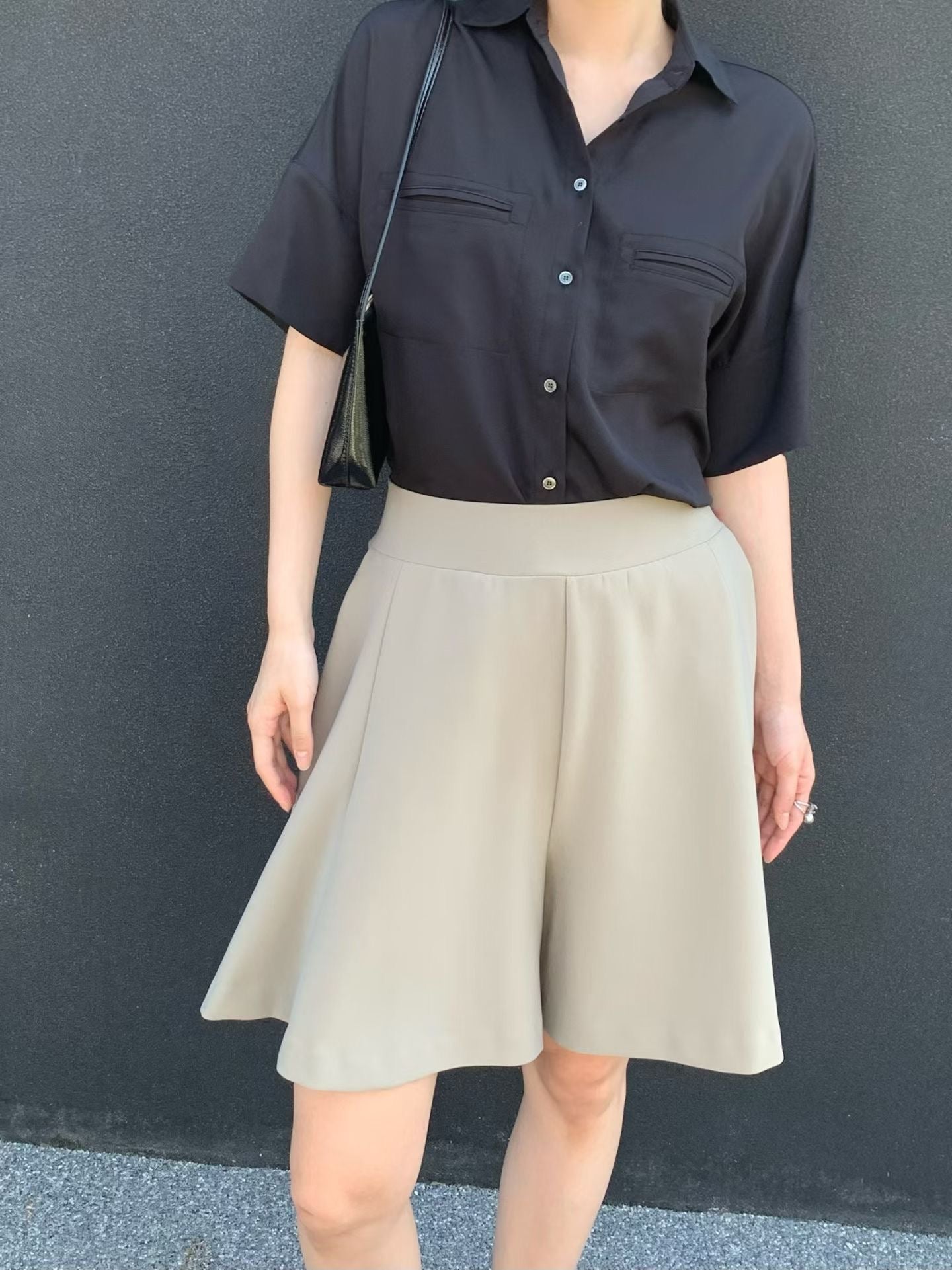 Classic Flare Shorts (31Jul-2Aug 超抵價$328, 之後批發價$398)