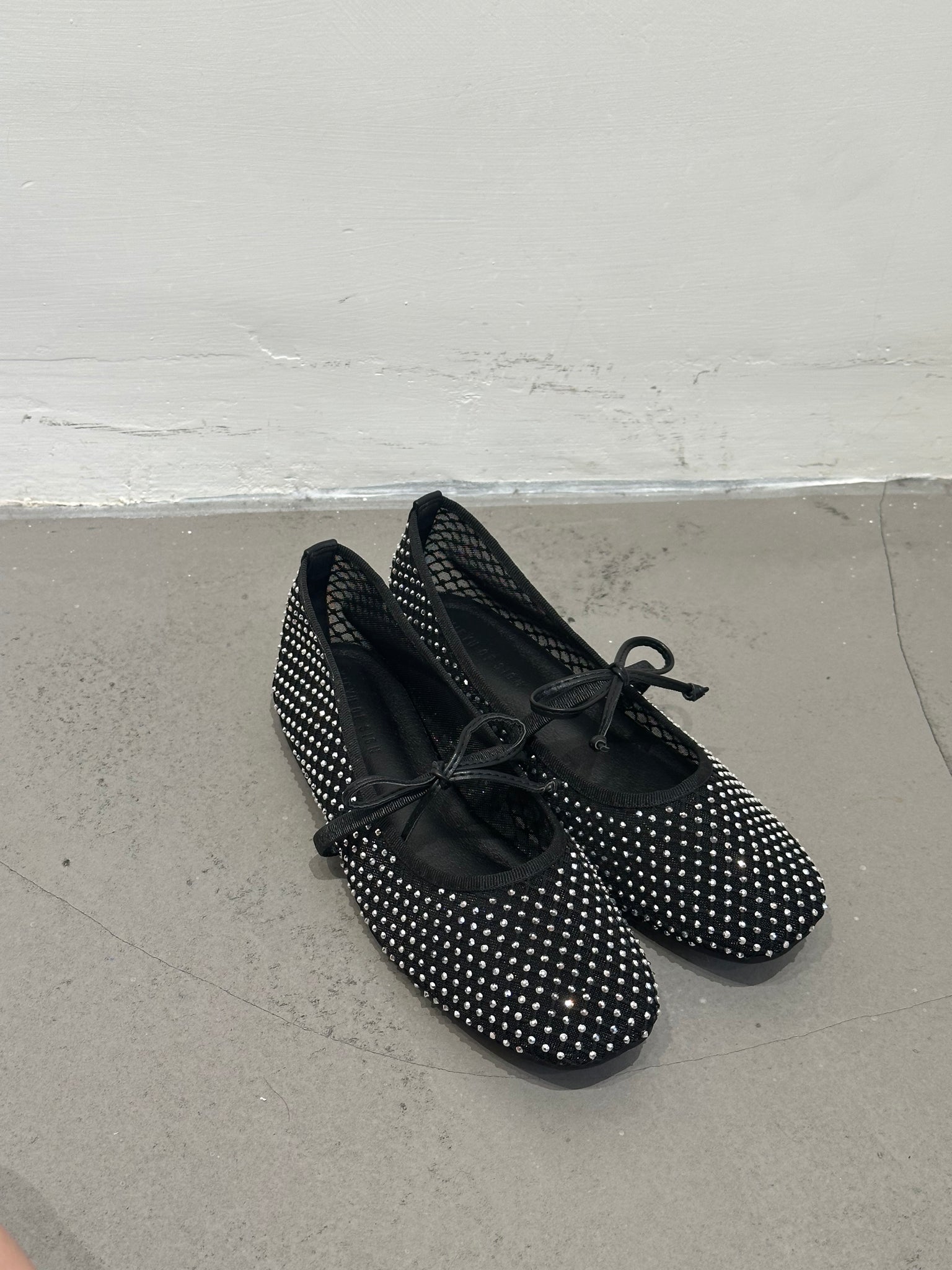 Bling Your Summer Shoes  (限時超抵快閃價$448至今晚23:59, 18-20Jun 超抵價$468, 之後批發價$498)