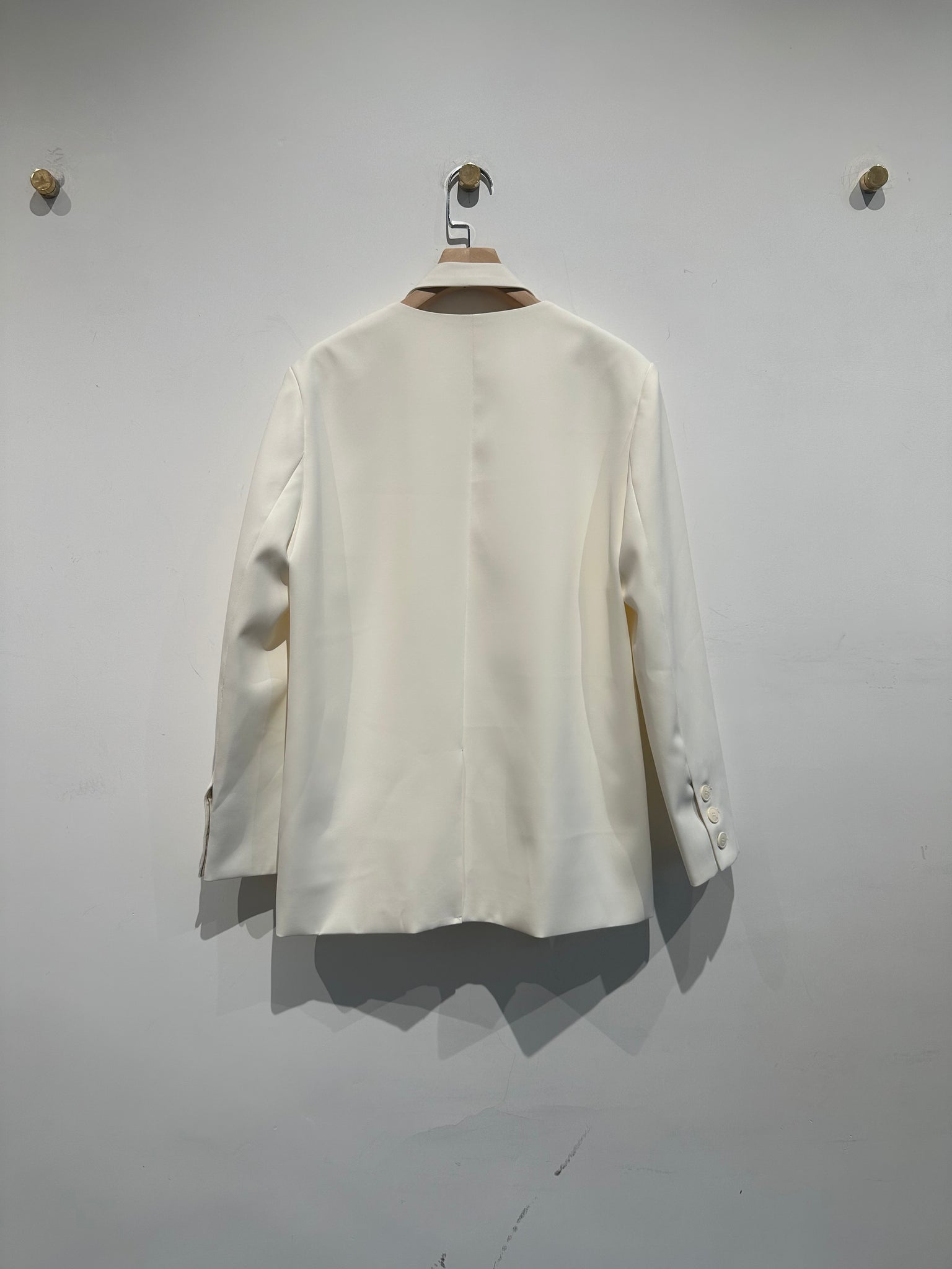 Collarless Blazer Ivory (9-11Jul 超抵價$598, 之後批發價$698)