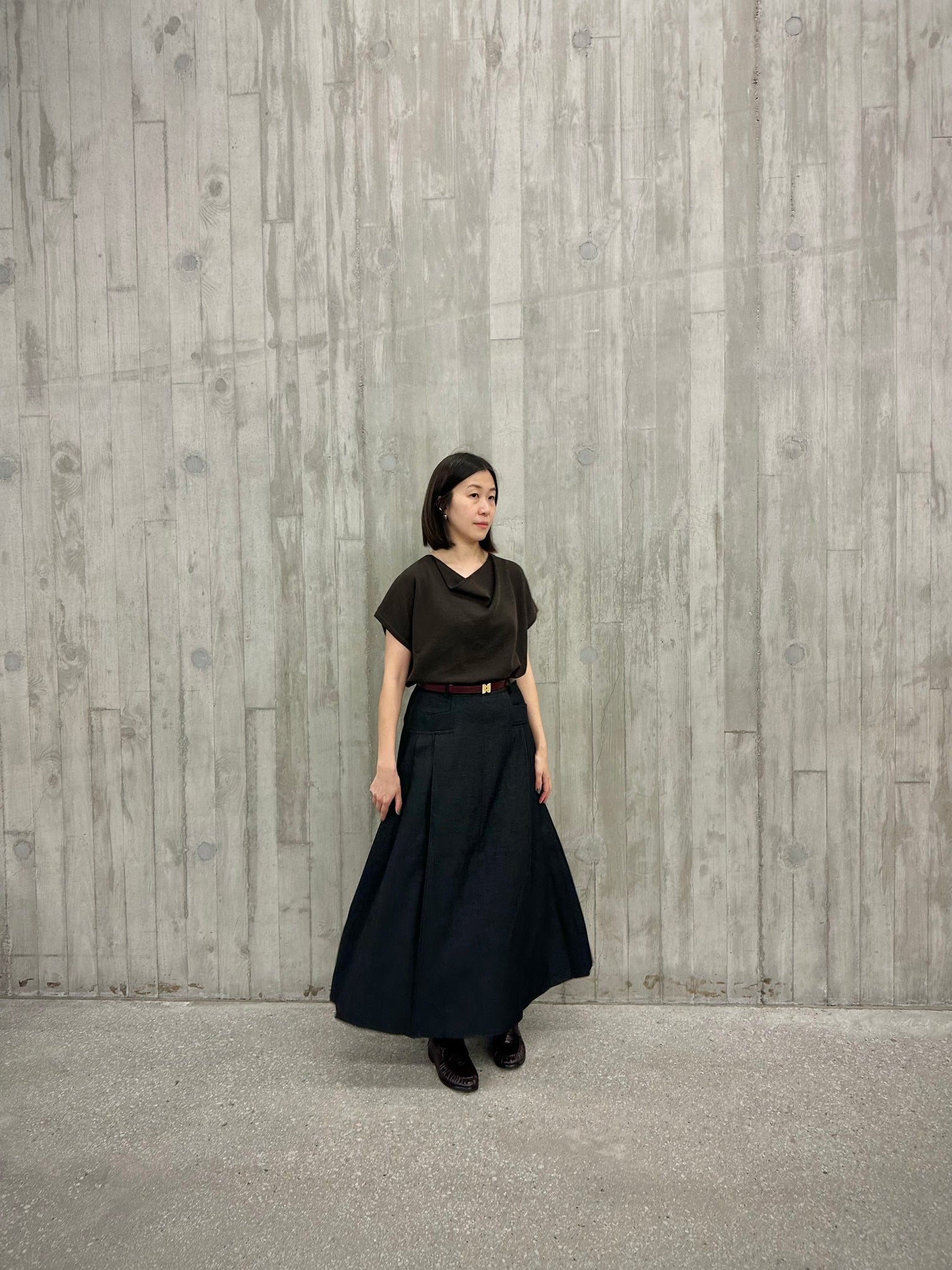Stylish Two Pocket Fold Skirt
