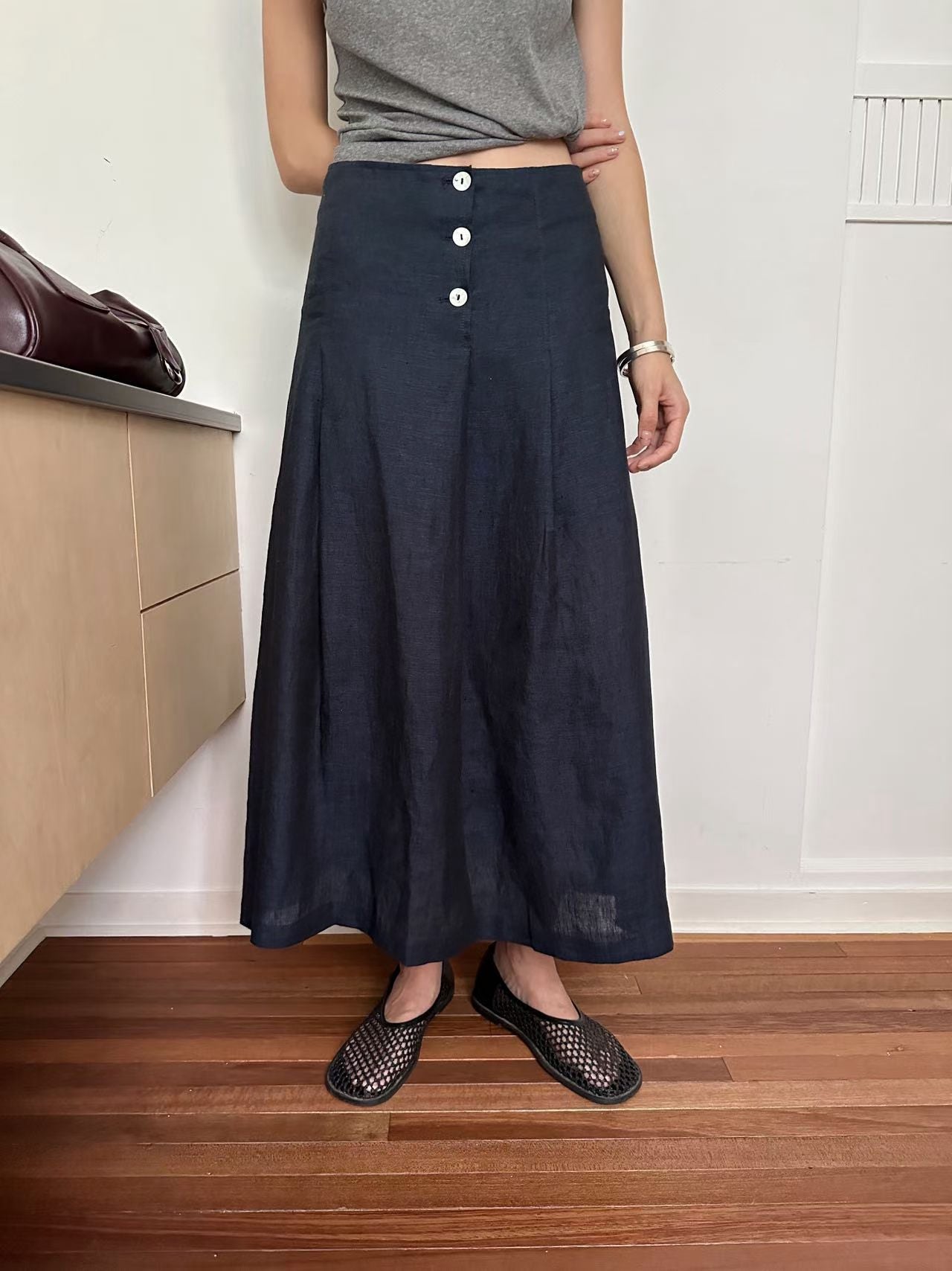 Quality Button Linen Skirt  (24-27Jun 超抵價$448, 之後批發價$498)