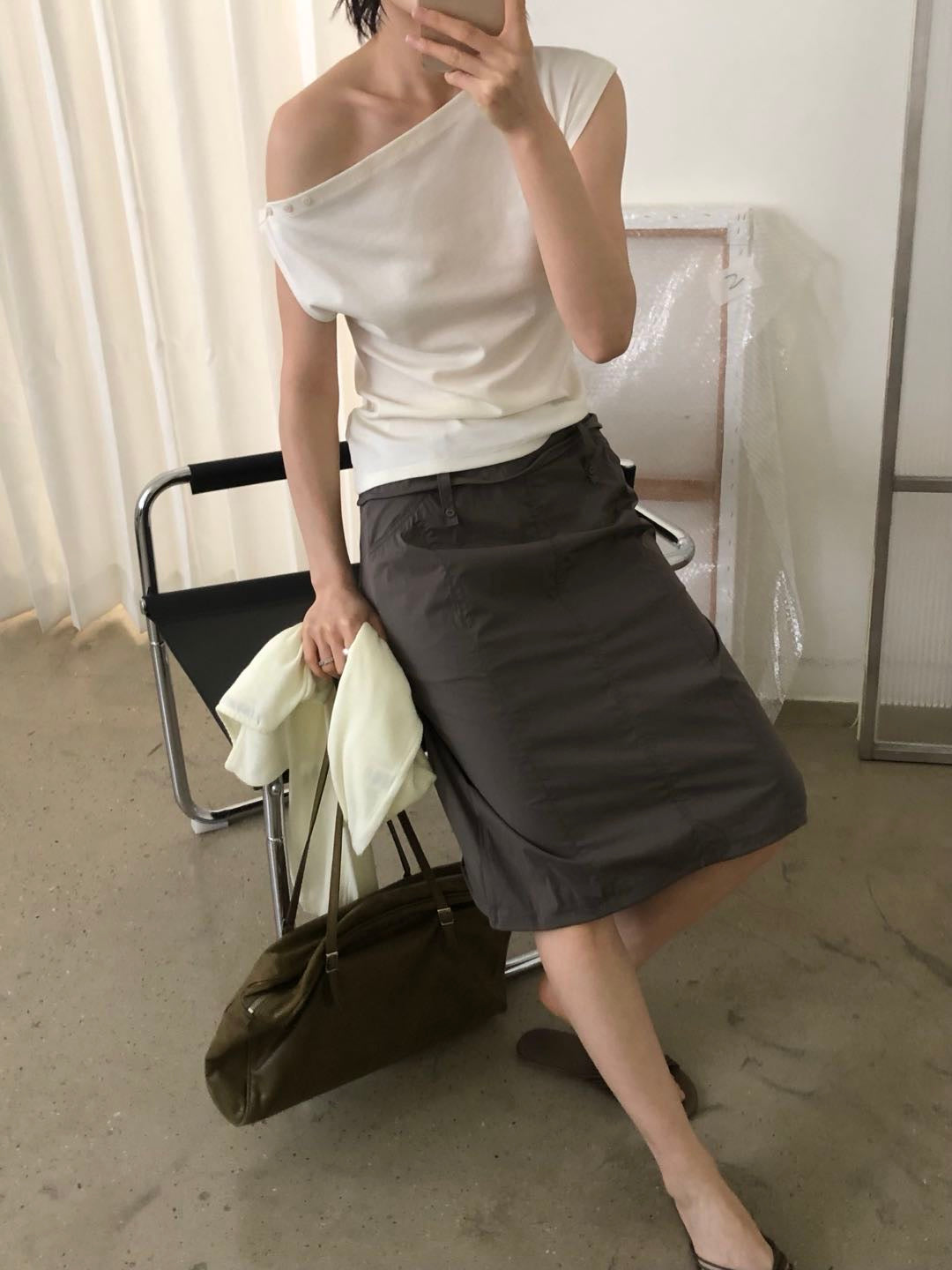 Button Single Shoulder Top (18-20Jul 超抵價$298, 之後批發價$328)