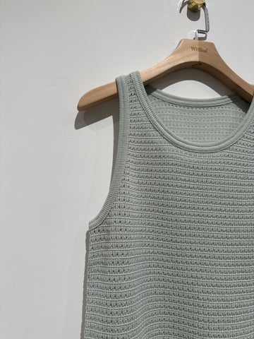 Perfect Crew Neck Vest (28-30May 超抵價$268, 之後批發價$298)