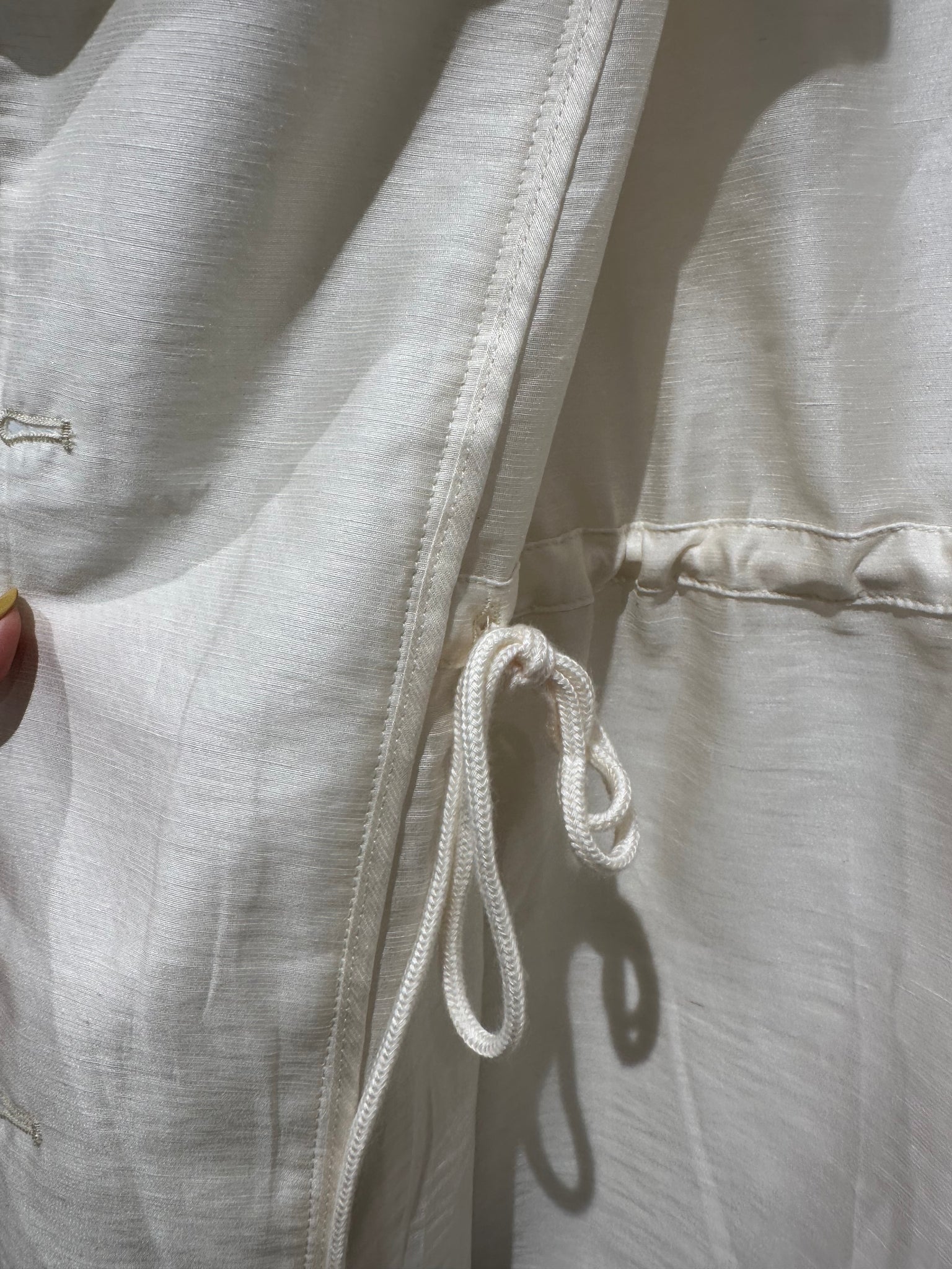 Sheer Drawstring Jacket (2-4Sep 超抵價$468, 之後批發價$498)