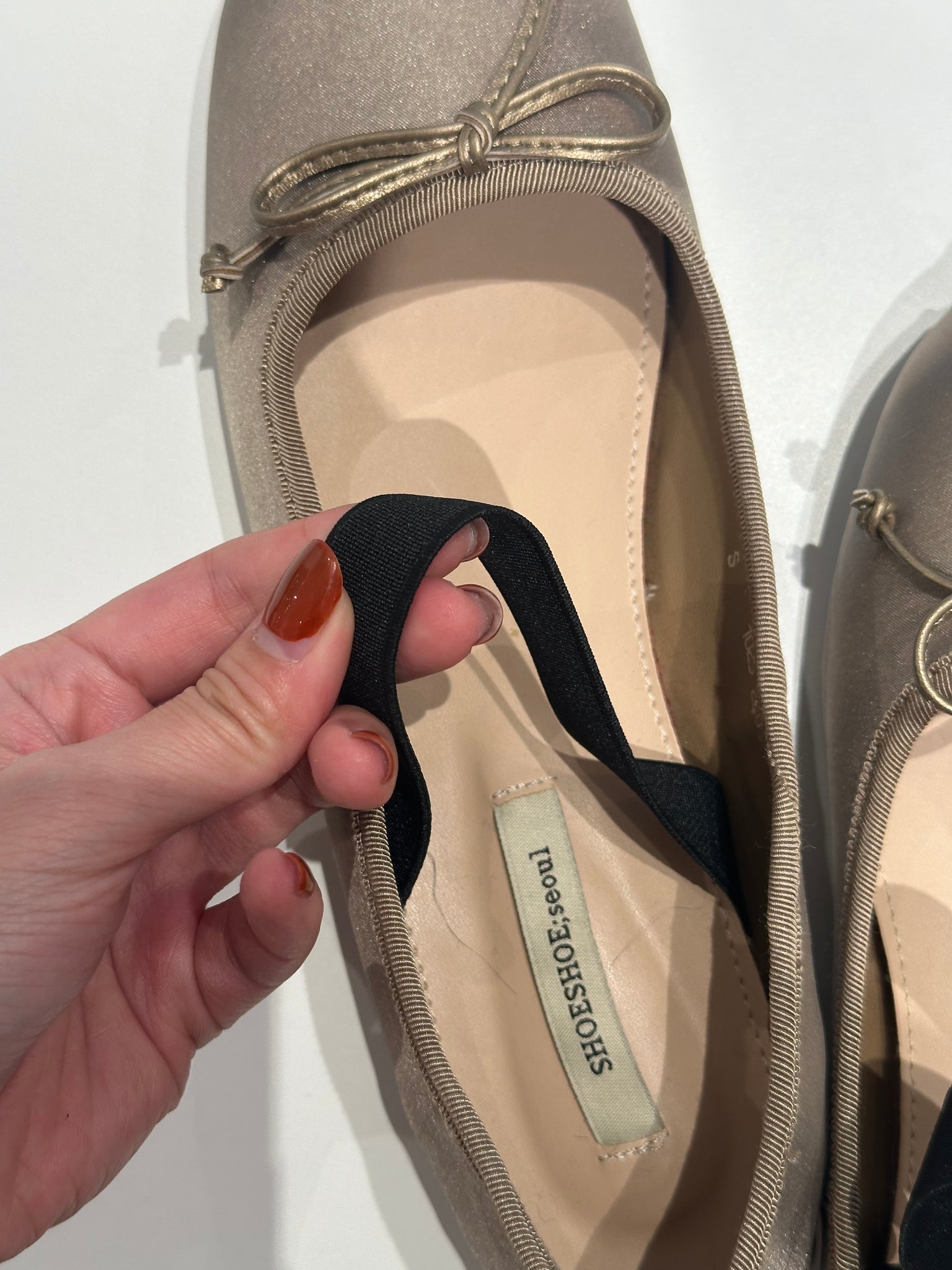 Satin Elastic Band Ballerina (28-30May 超抵價 $428，批發價$468)