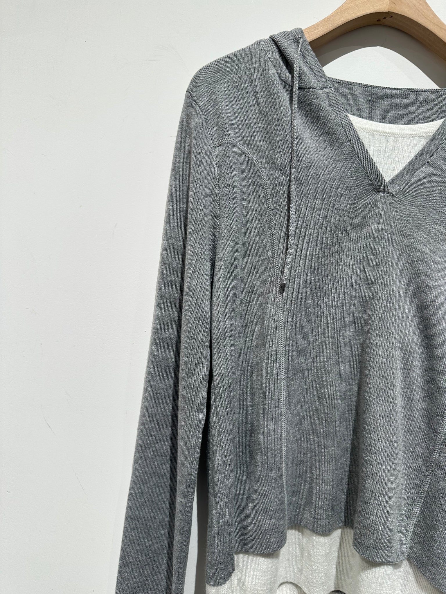 Two Tone Seam Hoodies  (8-10Oct超抵價$298, 之後批發價$328)