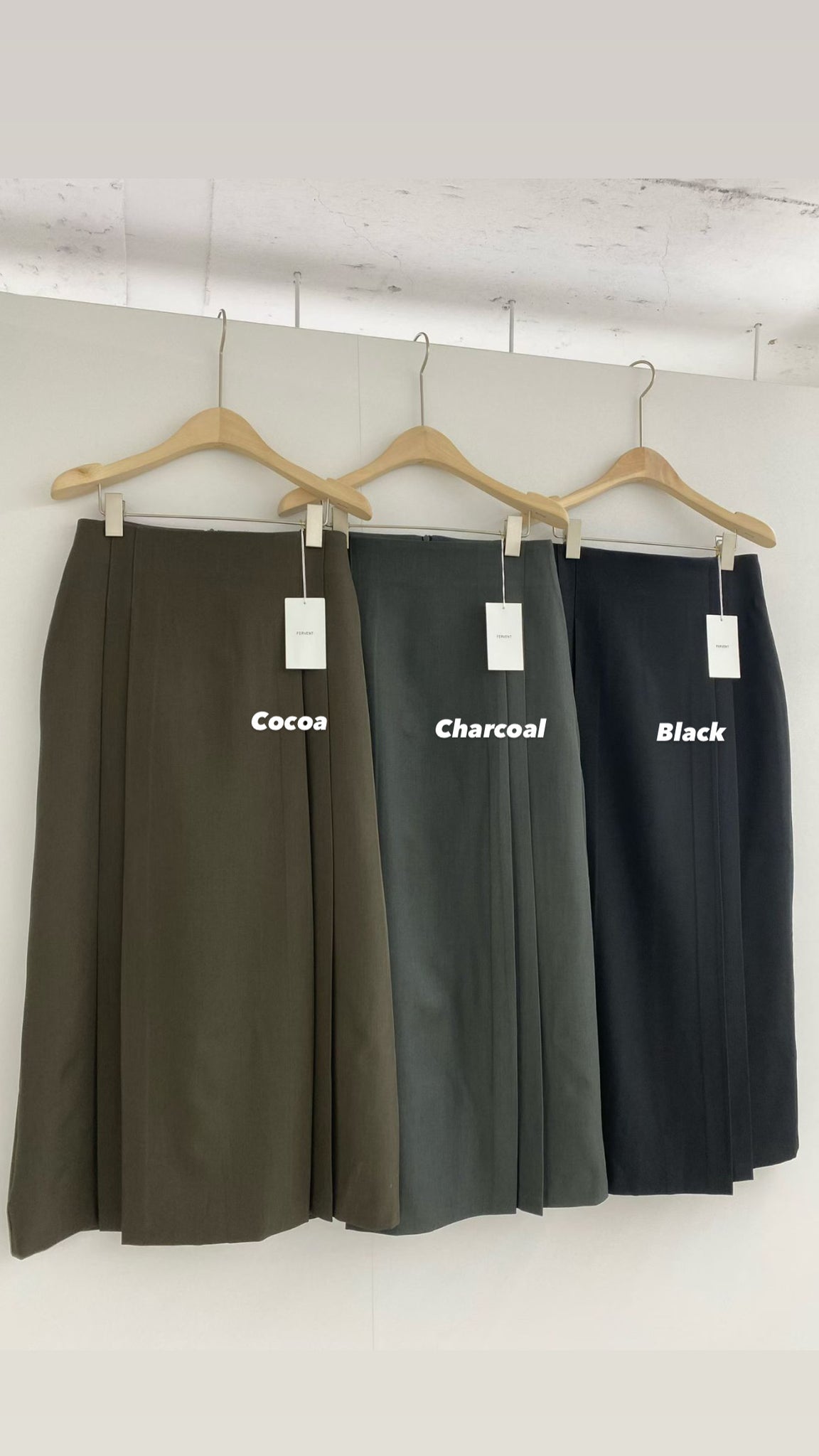 Side Fold Skirt (9-11Sep超抵價$368, 之後批發價$398)