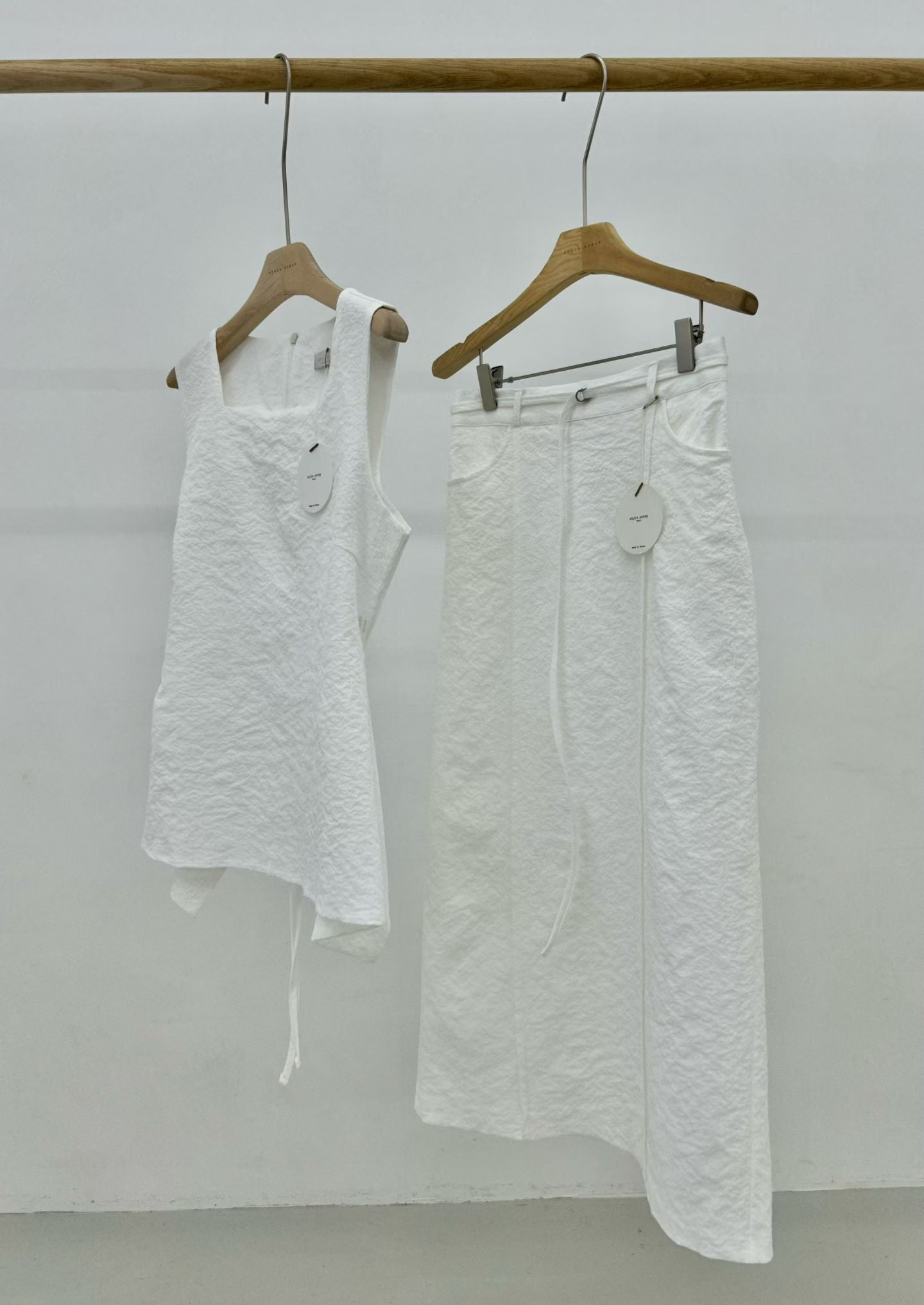 Cool Fabric Vest & Skirt Set (18-20Jun 超抵價$678, 之後批發價$728)
