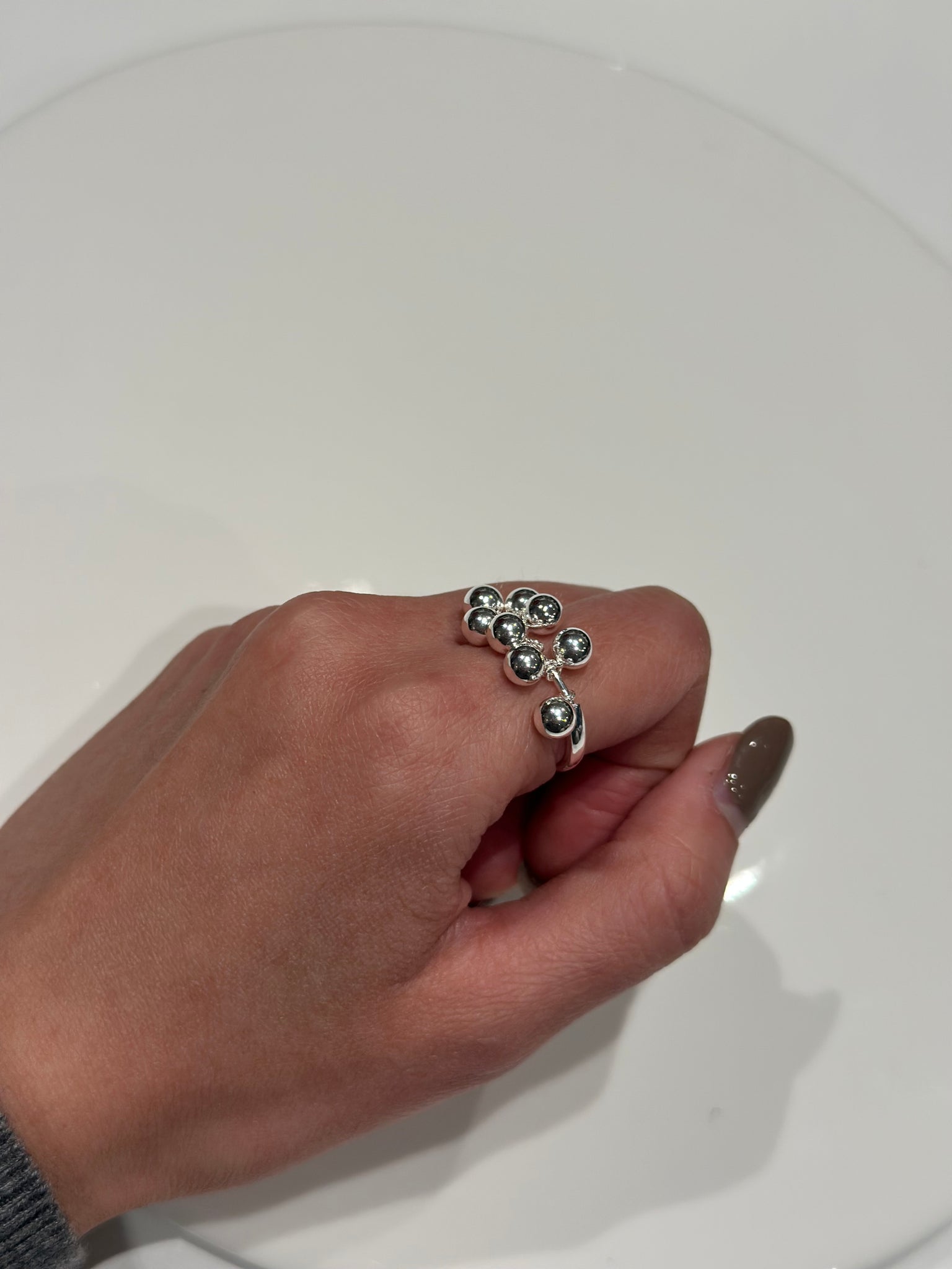 925 Silver Dot Dot Flowing Ring (22-24Jan $298, 之後批發價$368）