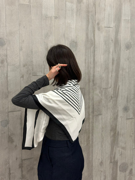 Silky Scarf (加購$168)