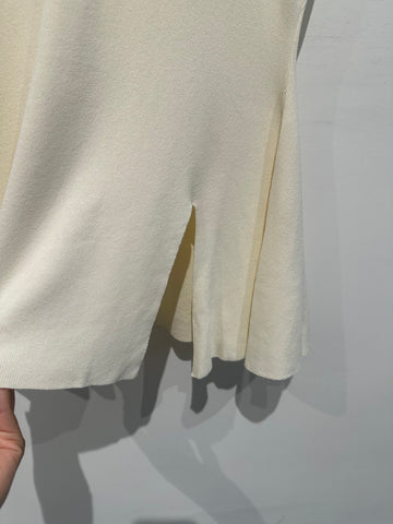 Side V Knit Top (9-11Jul 超抵價$268, 之後批發價$298)