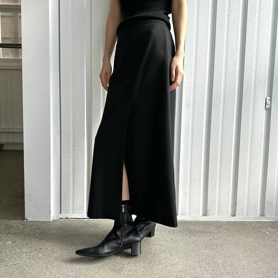 Front Slit Straight Skirt